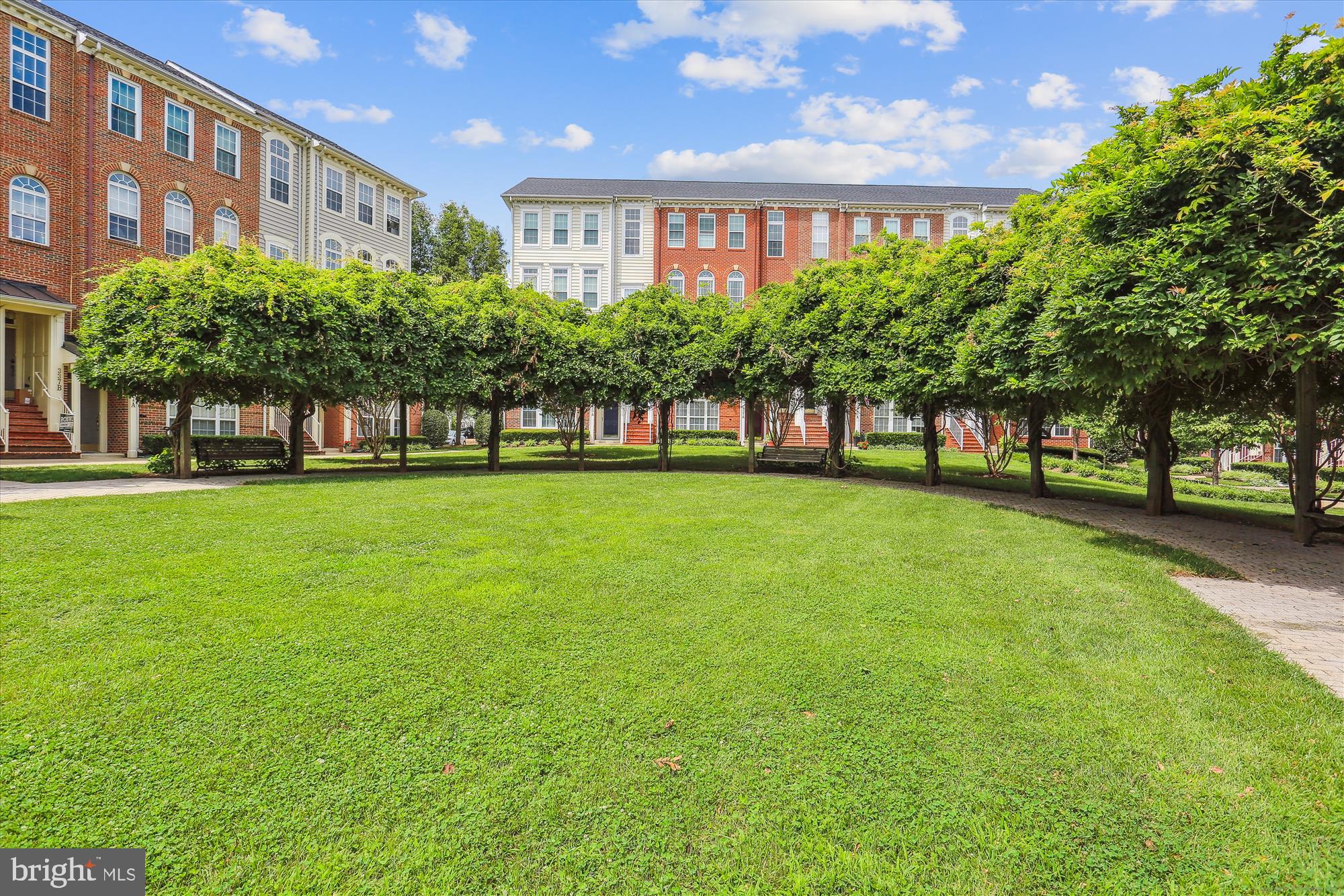 LAKELANDS - Residential