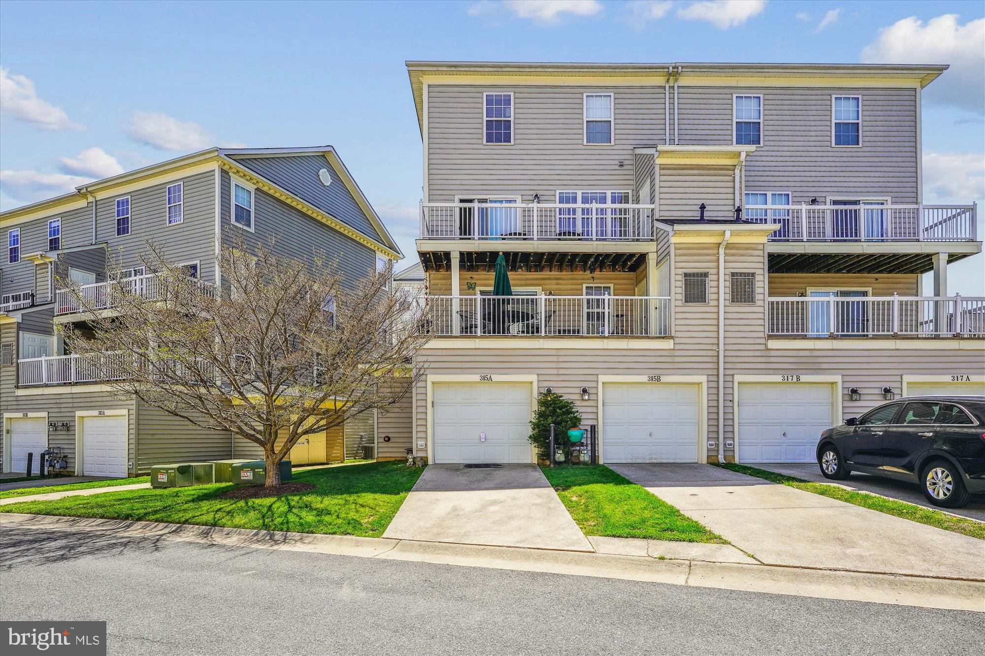 LAKELANDS - Residential