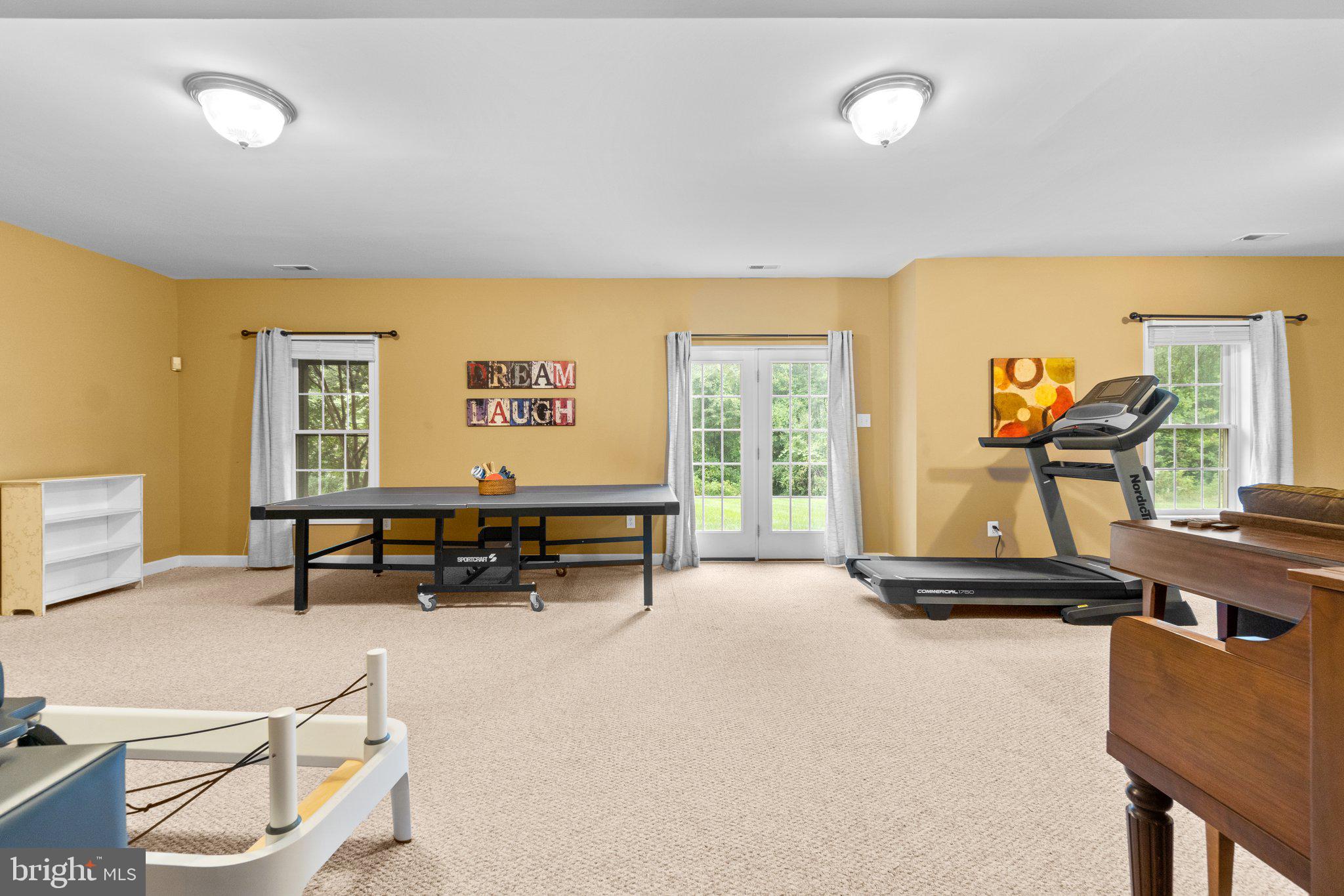 WILLOWS OF POTOMAC - Residential