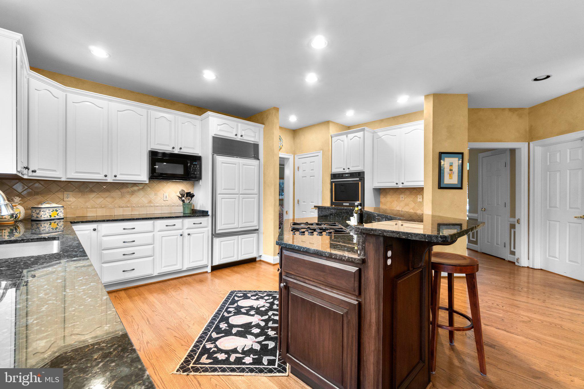 WILLOWS OF POTOMAC - Residential