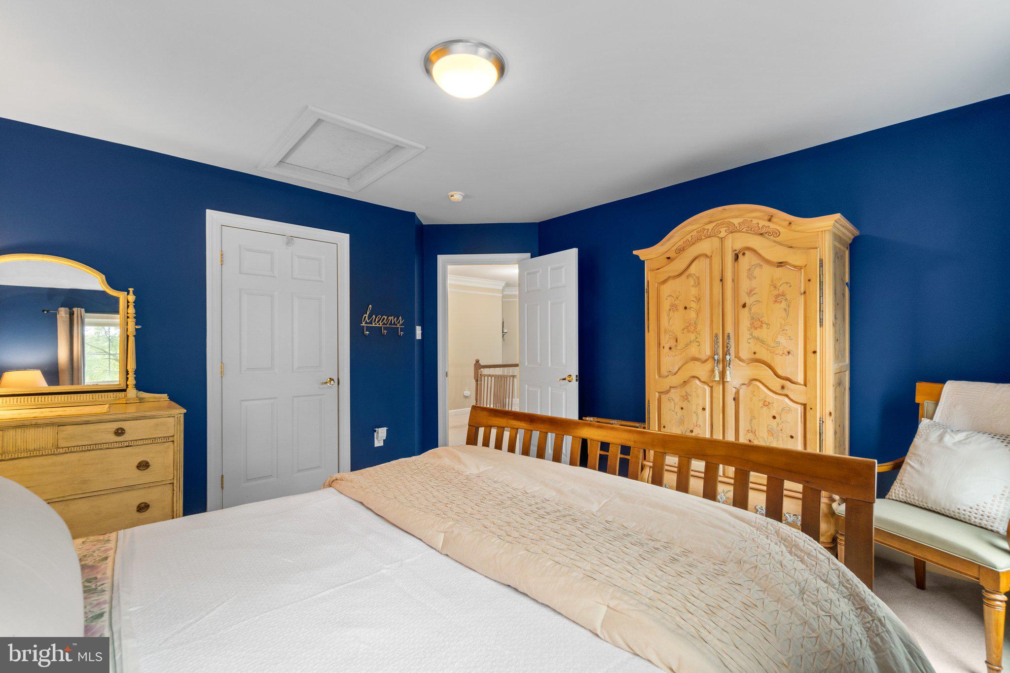 WILLOWS OF POTOMAC - Residential