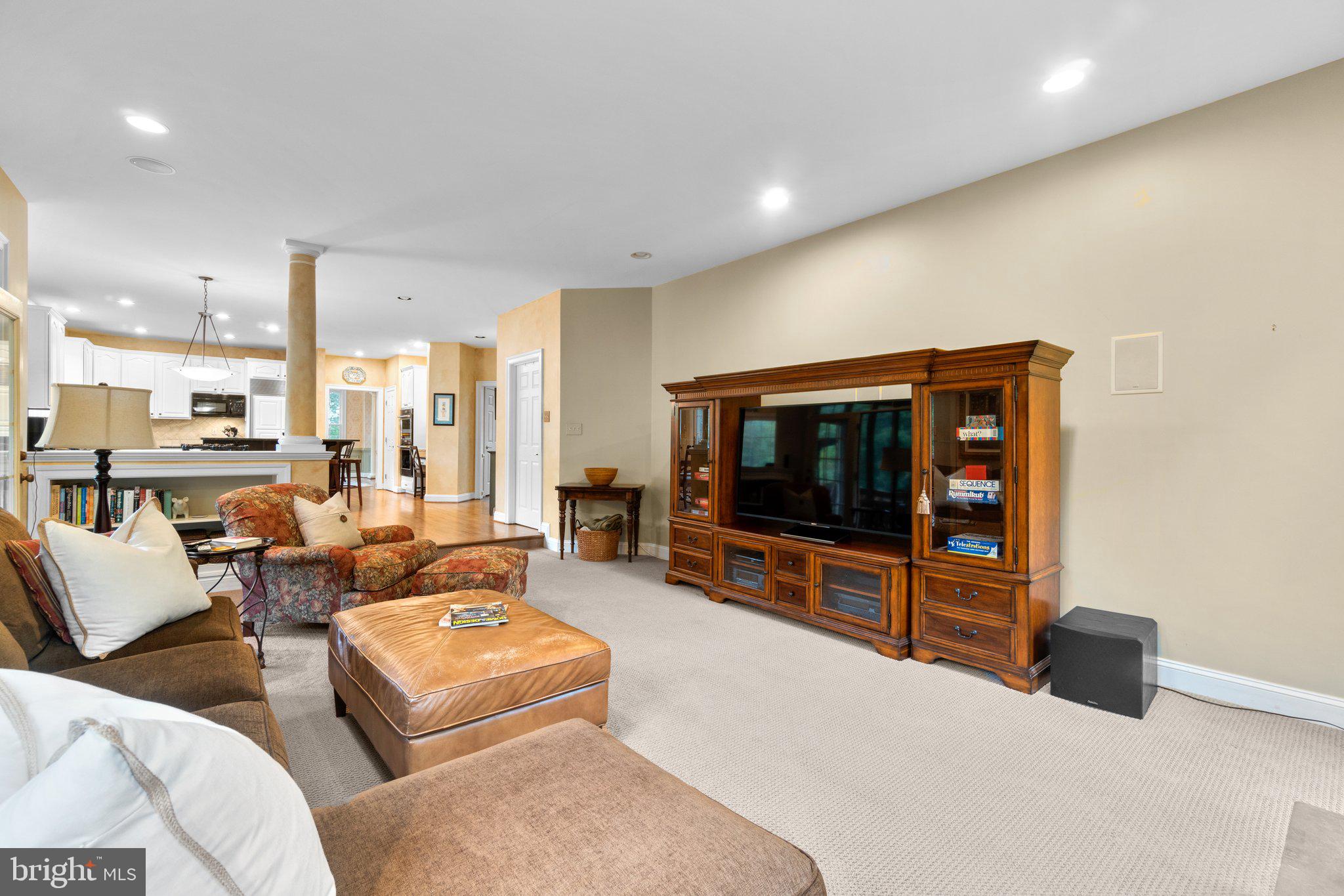 WILLOWS OF POTOMAC - Residential