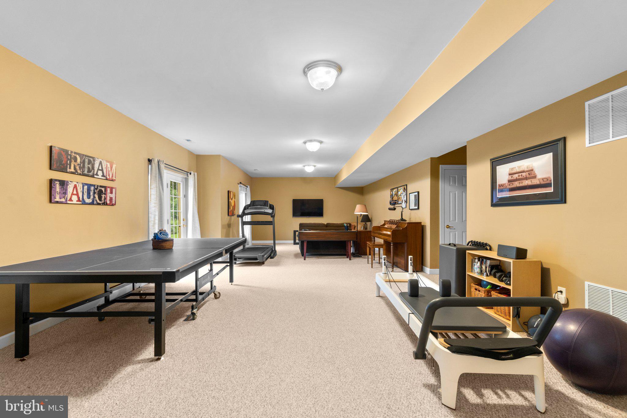 WILLOWS OF POTOMAC - Residential