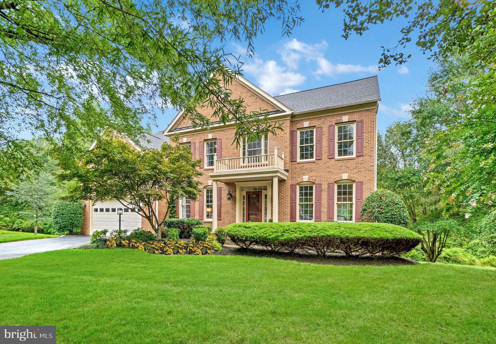 WILLOWS OF POTOMAC - Residential