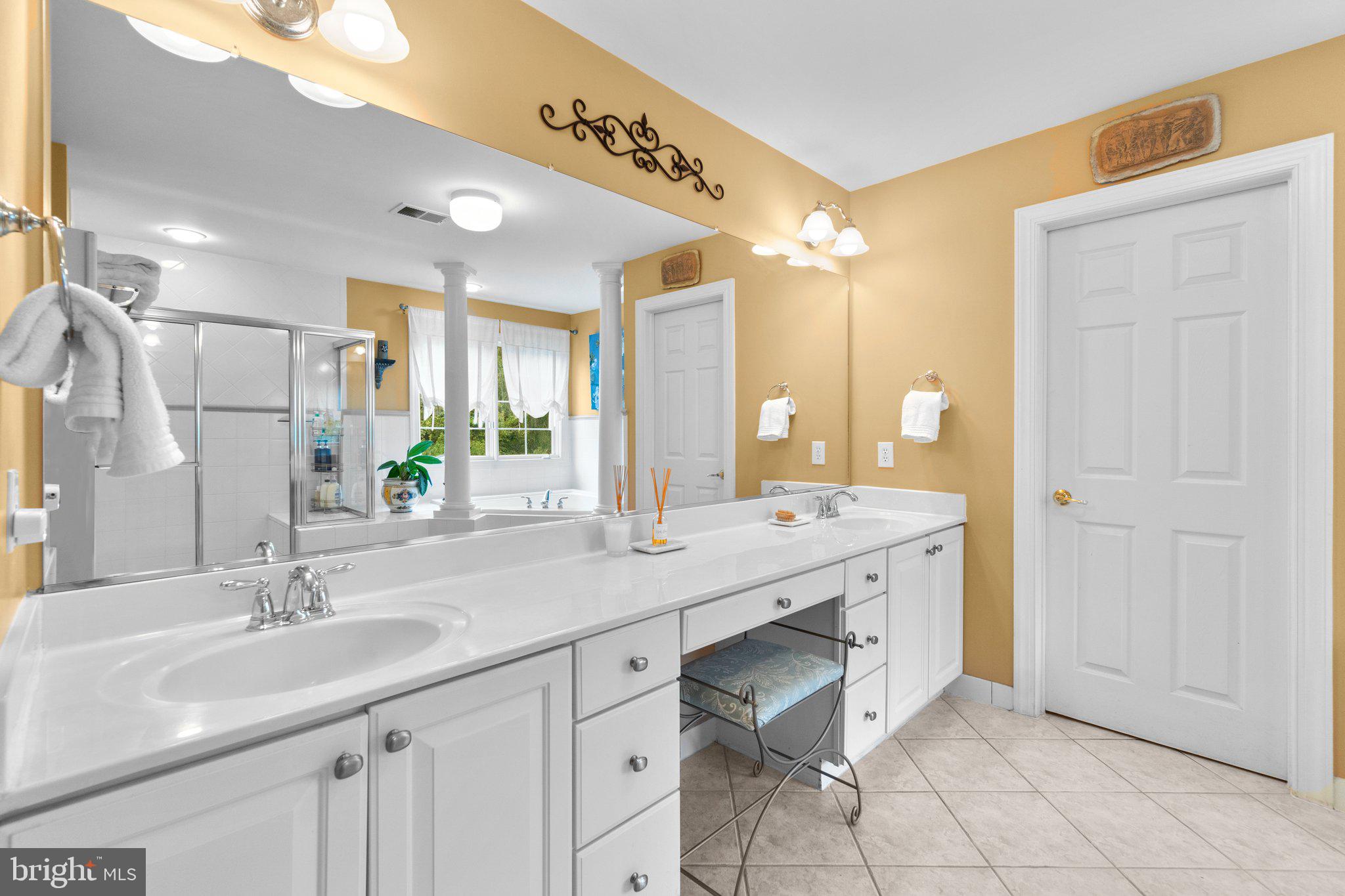 WILLOWS OF POTOMAC - Residential