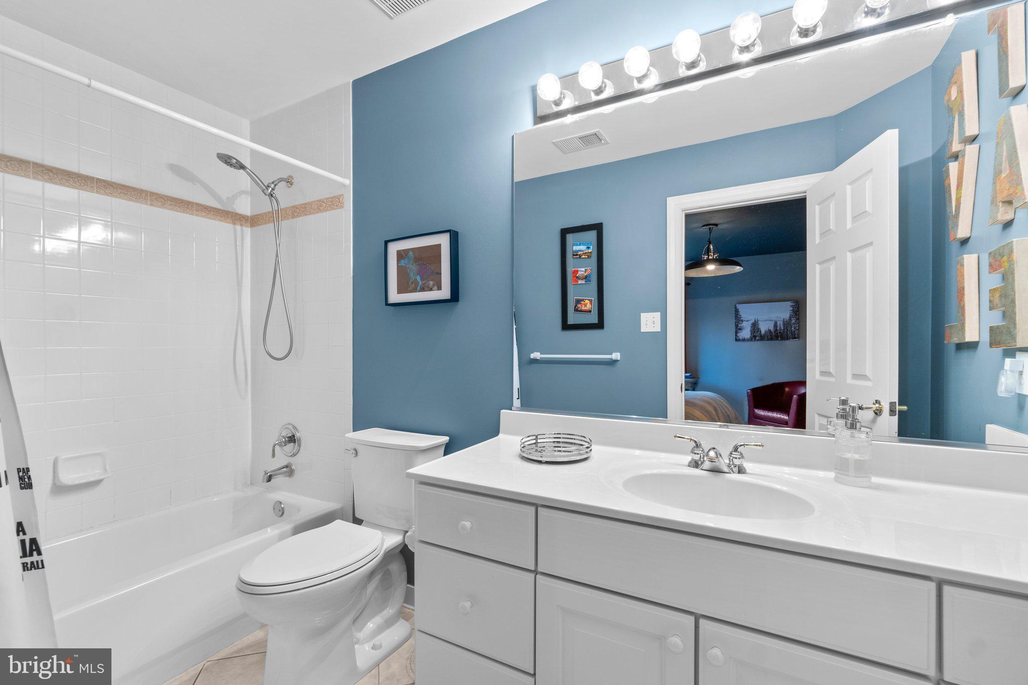 WILLOWS OF POTOMAC - Residential