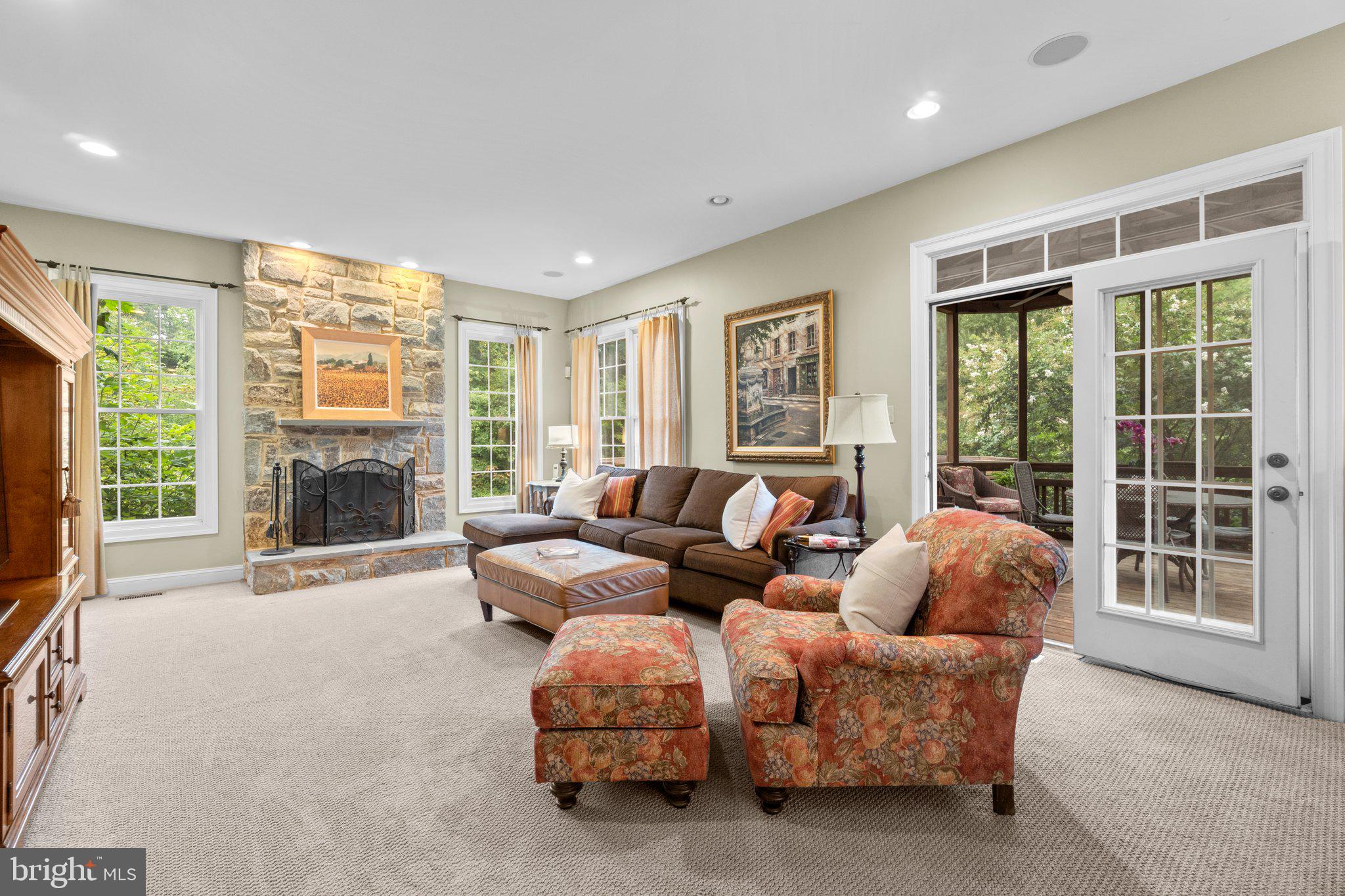 WILLOWS OF POTOMAC - Residential