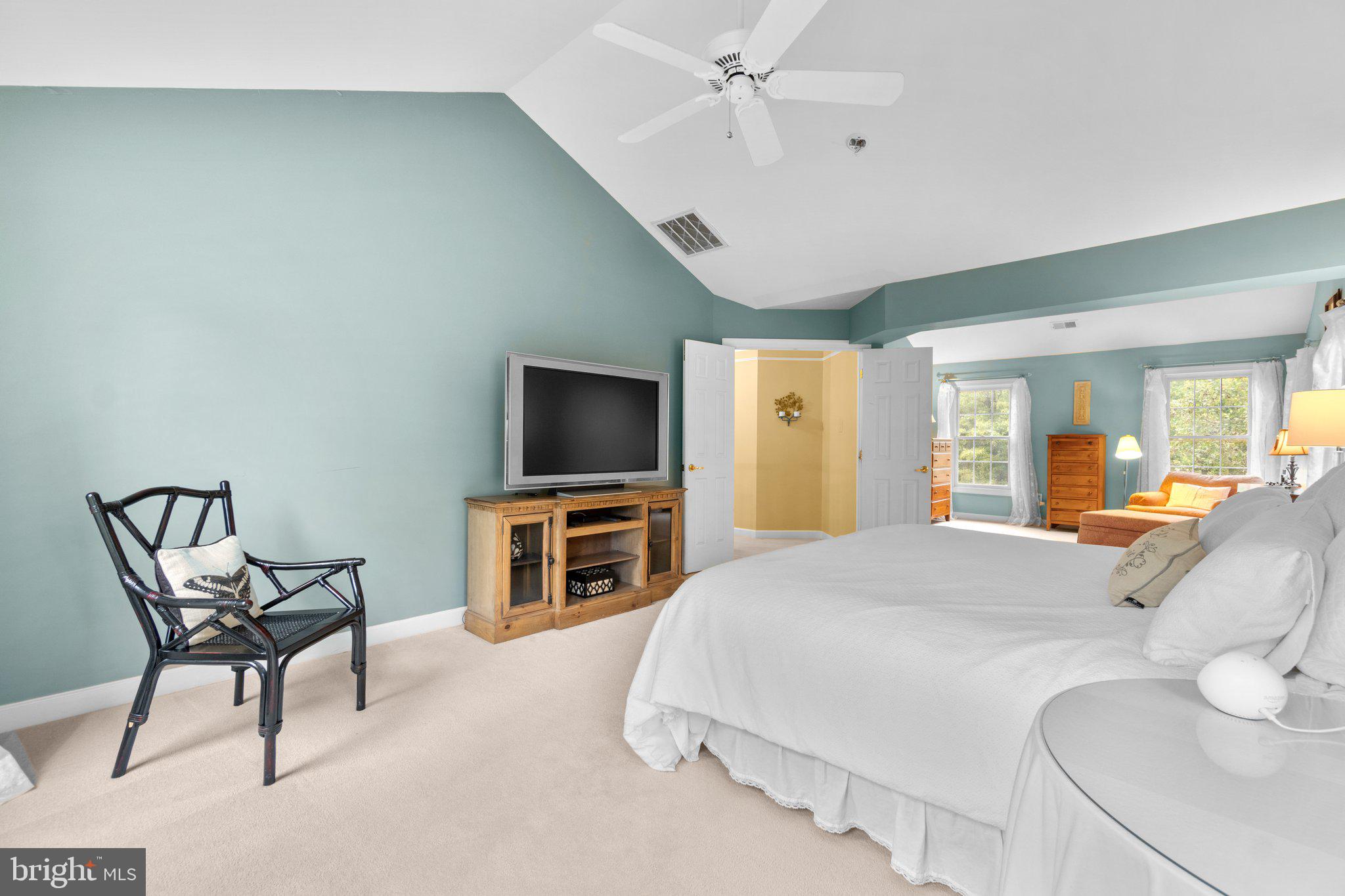 WILLOWS OF POTOMAC - Residential