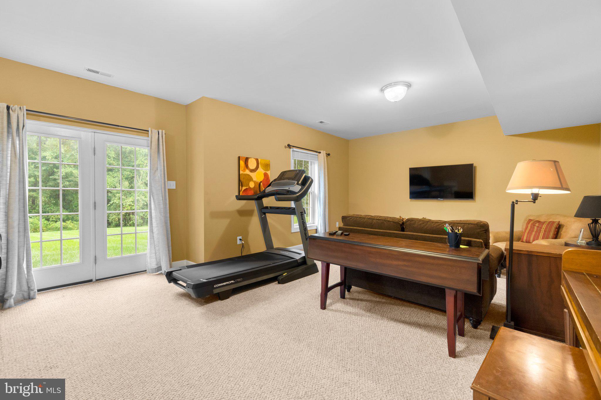 WILLOWS OF POTOMAC - Residential