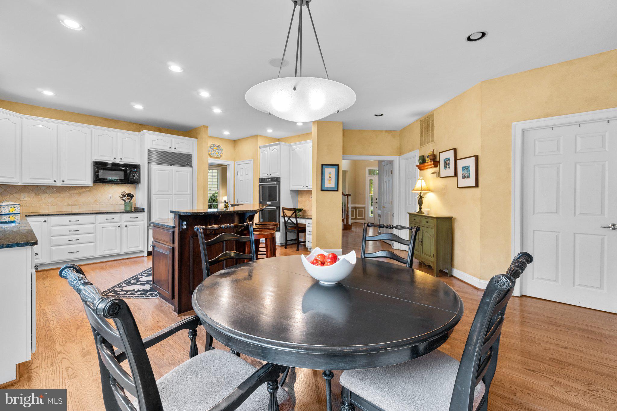 WILLOWS OF POTOMAC - Residential