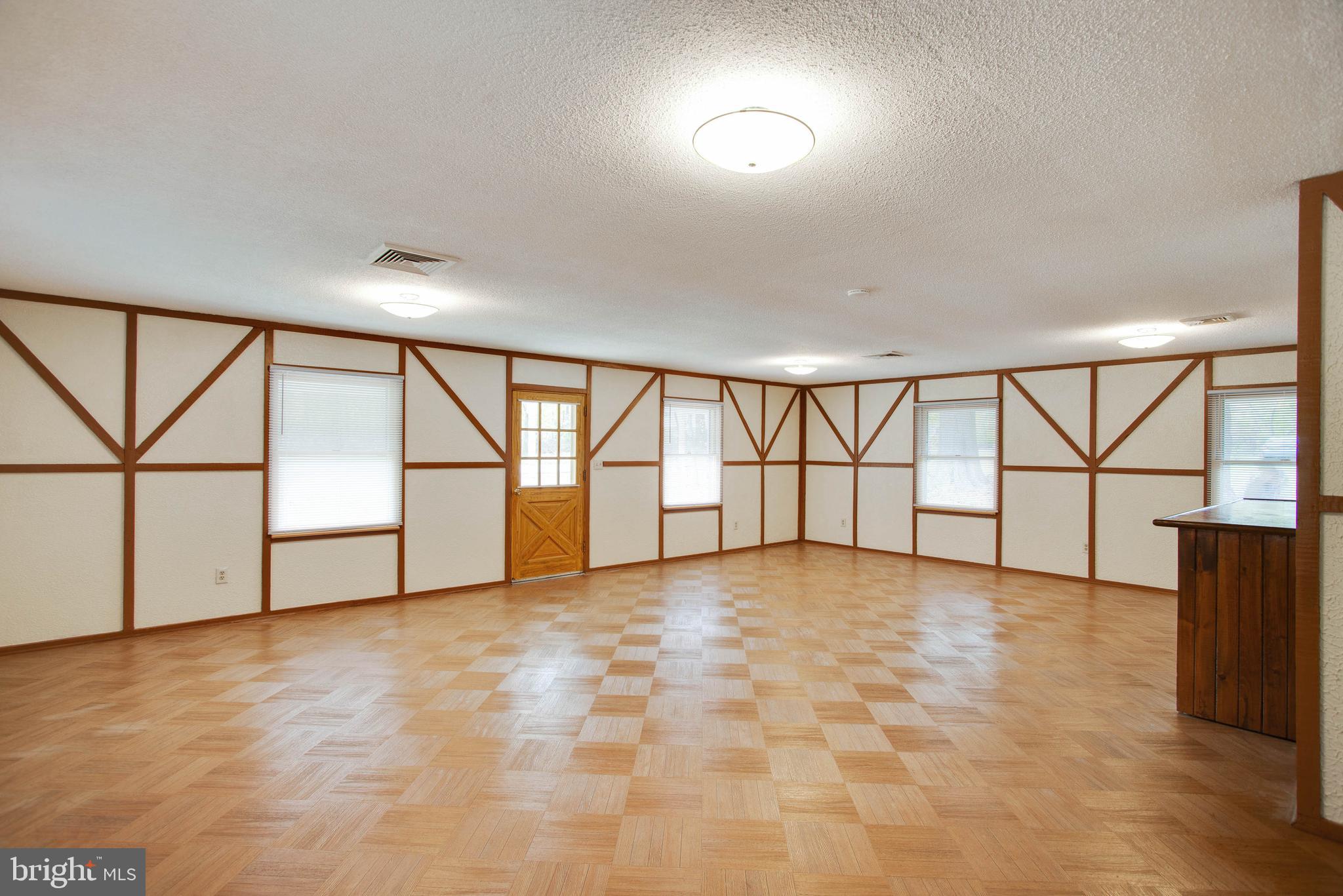 SINGING HILLS SUB - Residential