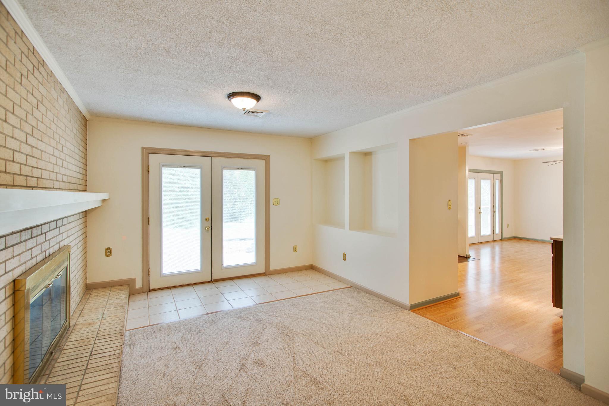 SINGING HILLS SUB - Residential