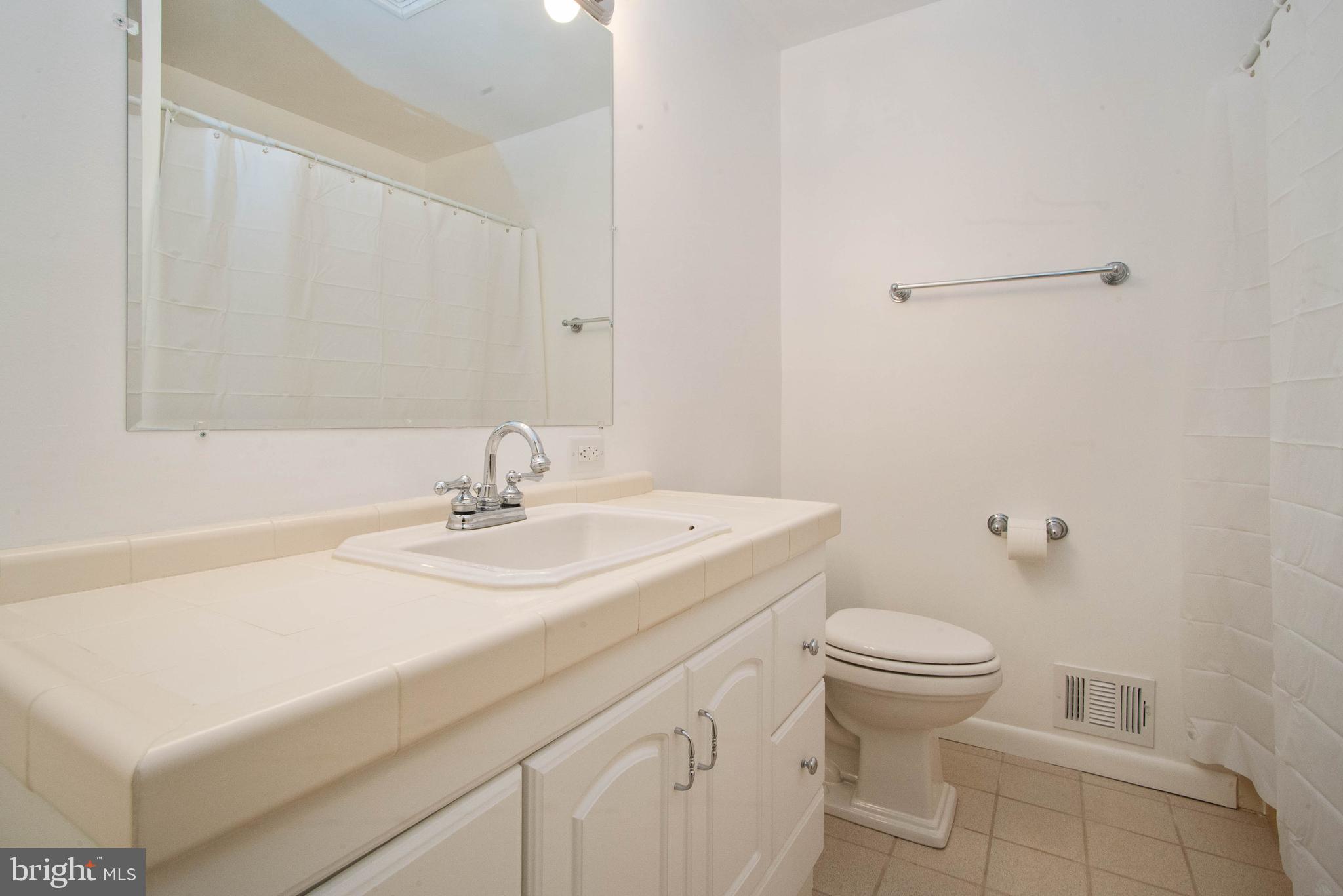 SINGING HILLS SUB - Residential