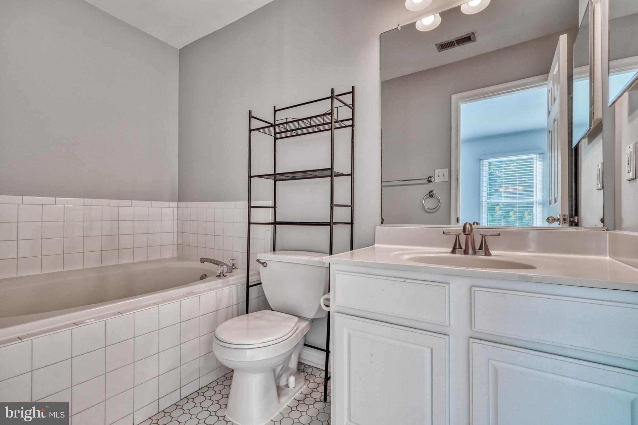 SPICER'S RUN AT BOLTON HILL - Residential Lease