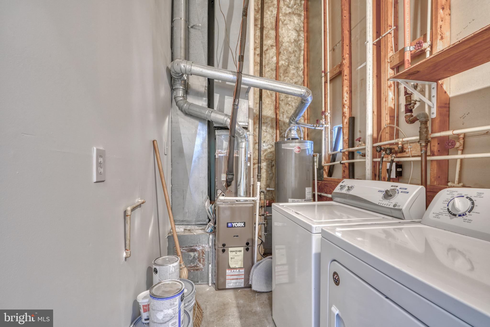 SPICER'S RUN AT BOLTON HILL - Residential Lease