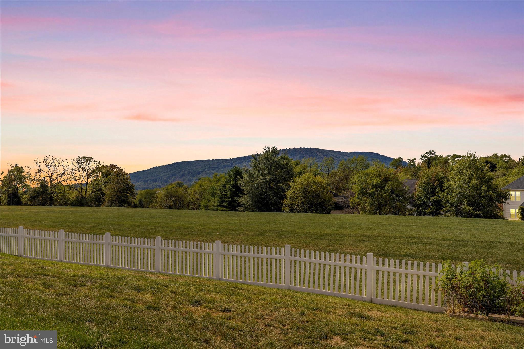 1417 RAMBLEWOOD DRIVE