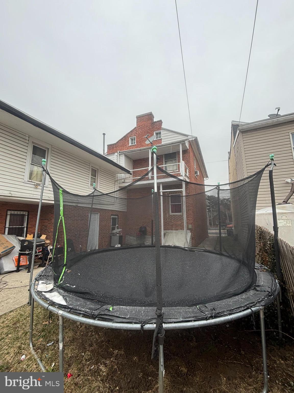 214 E WASHINGTON STREET