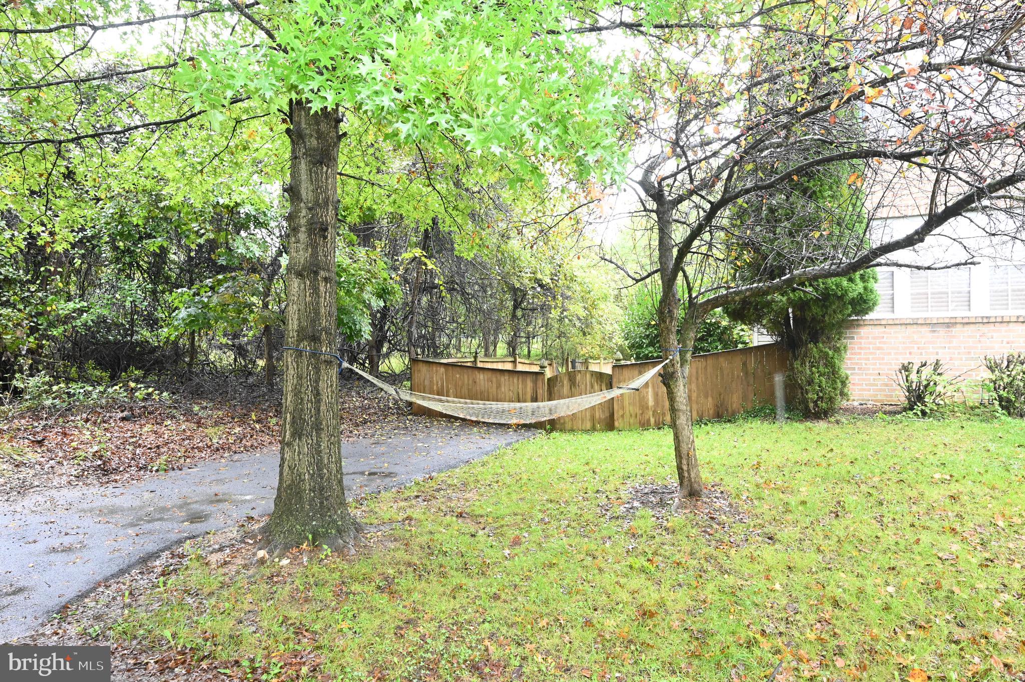 DEER RUN AT MAYFIELD - Residential