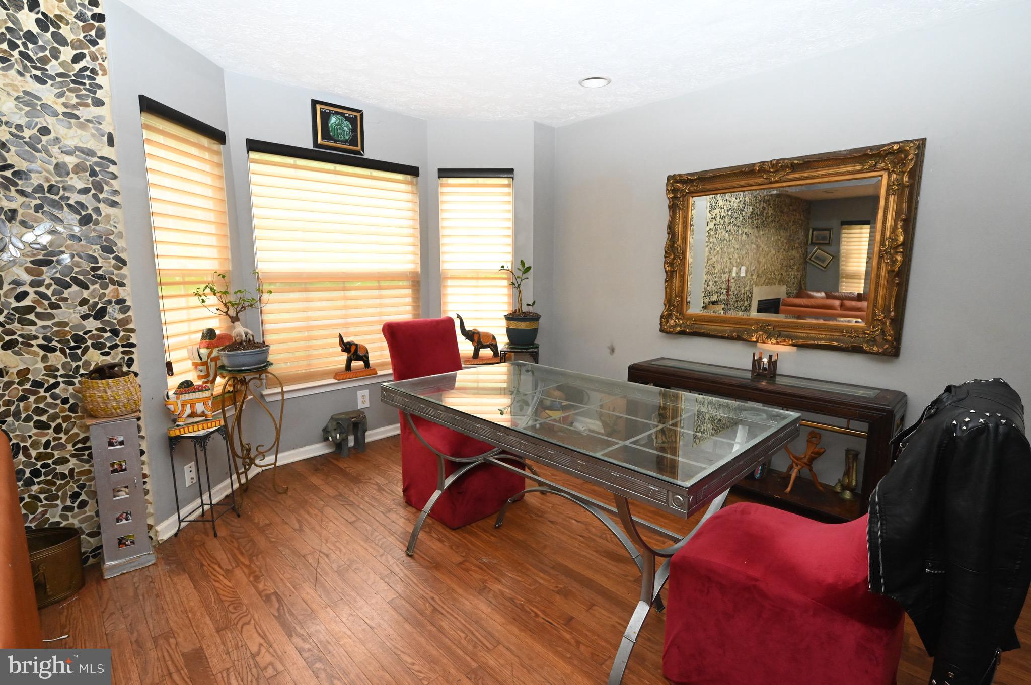 DEER RUN AT MAYFIELD - Residential