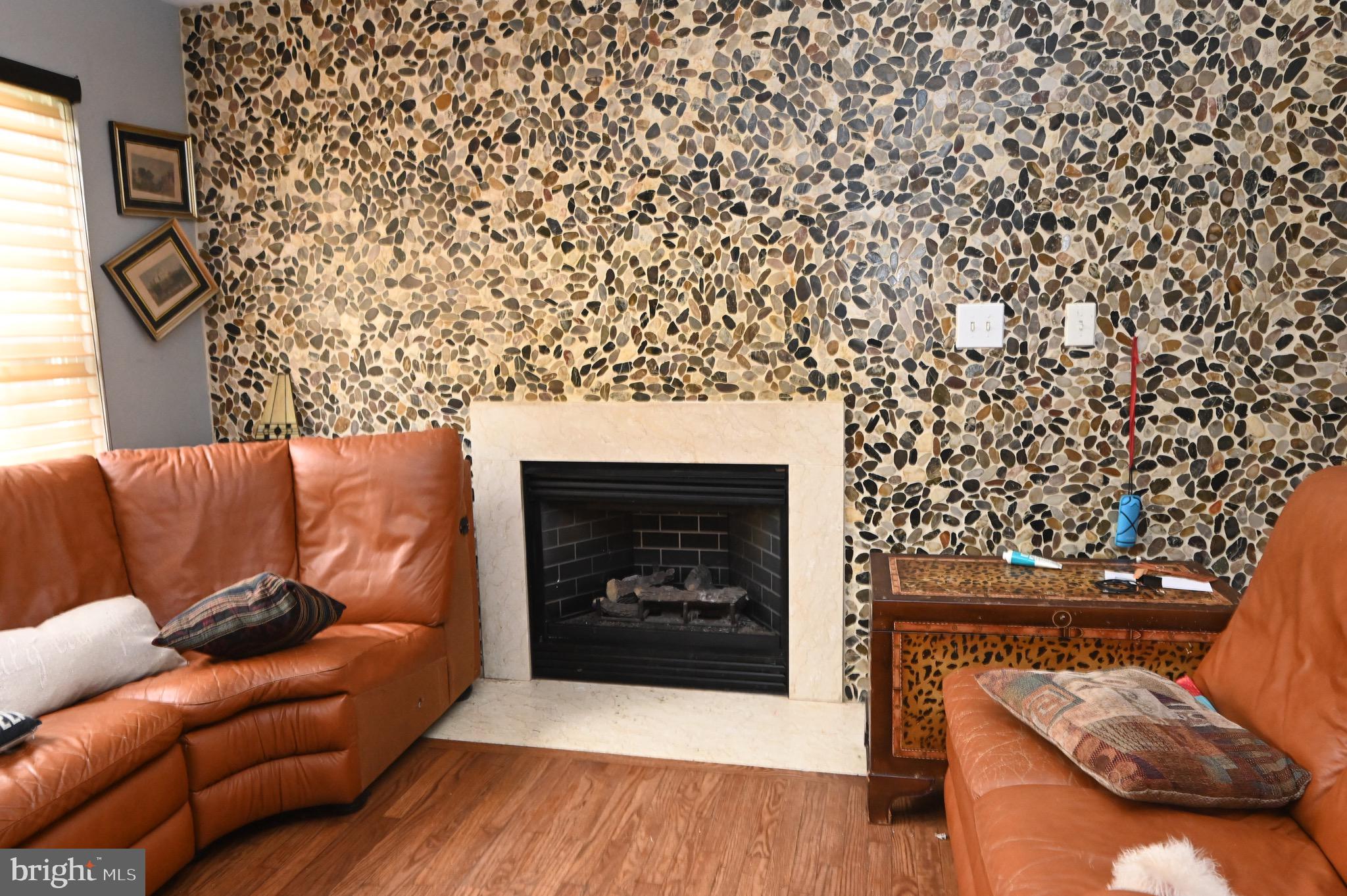 DEER RUN AT MAYFIELD - Residential