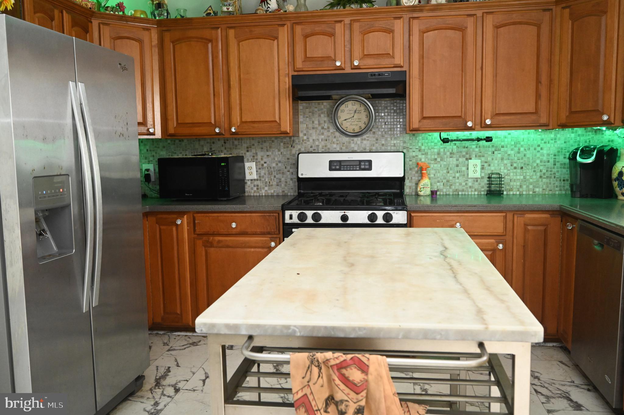 DEER RUN AT MAYFIELD - Residential