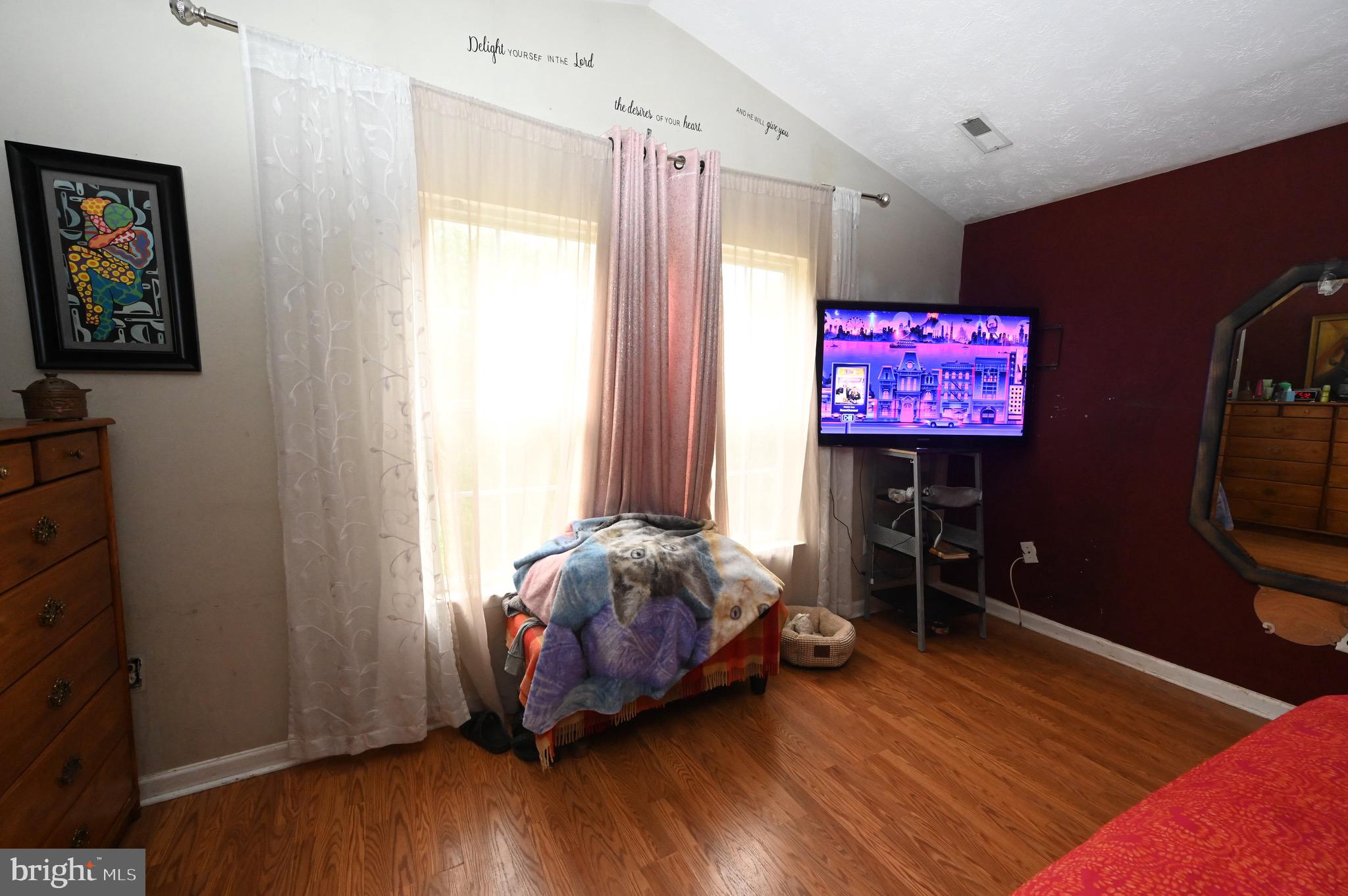 DEER RUN AT MAYFIELD - Residential