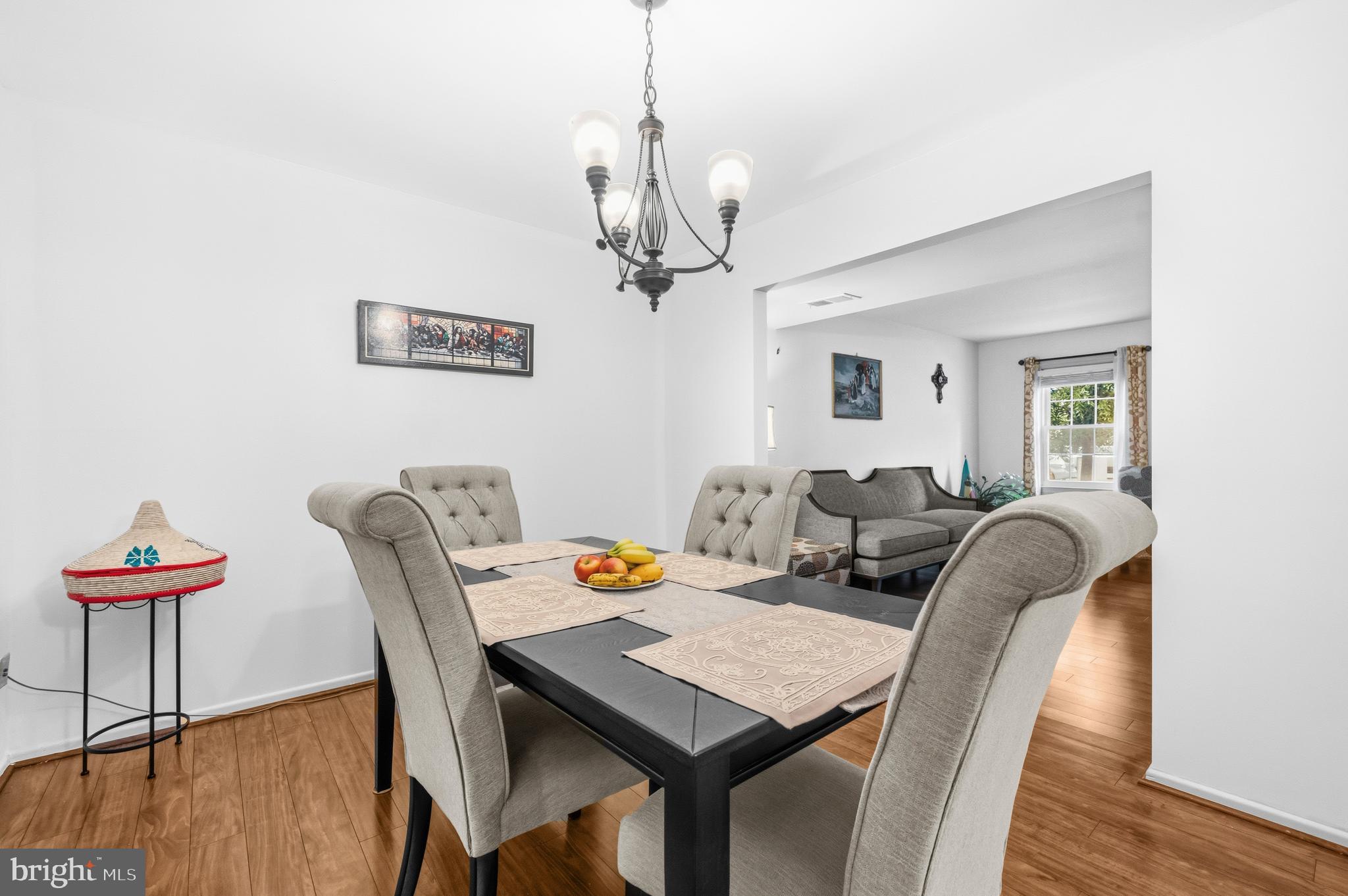 NEWINGTON STATION - Residential
