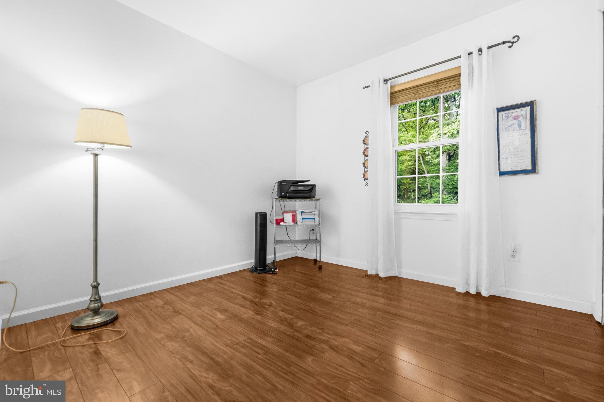 NEWINGTON STATION - Residential