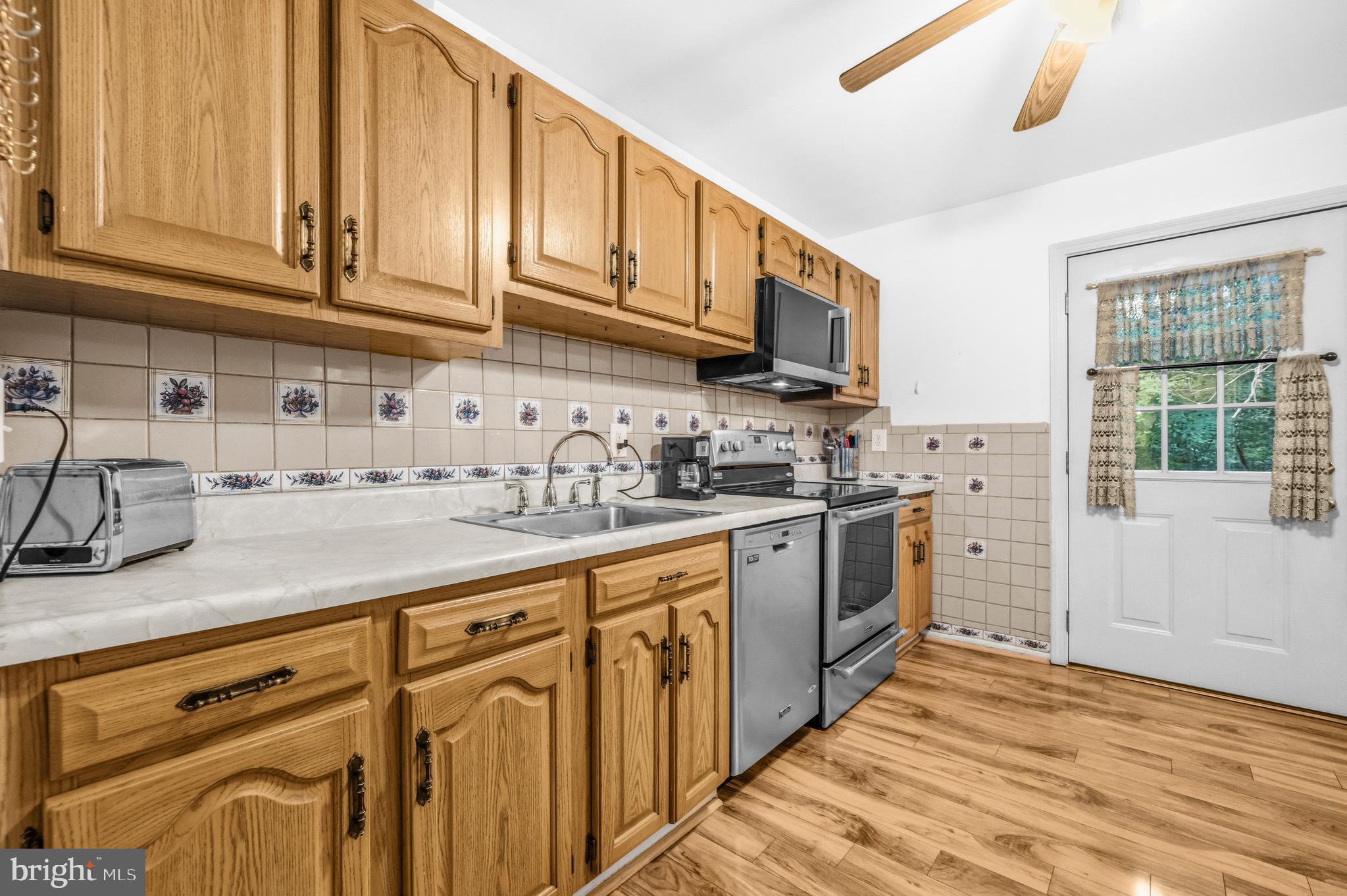 NEWINGTON STATION - Residential