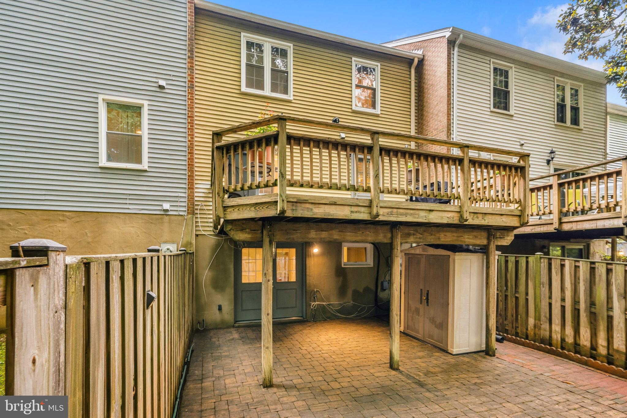NEWINGTON STATION - Residential