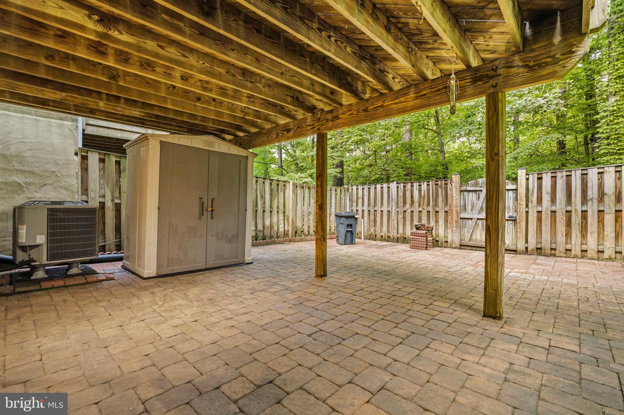 NEWINGTON STATION - Residential