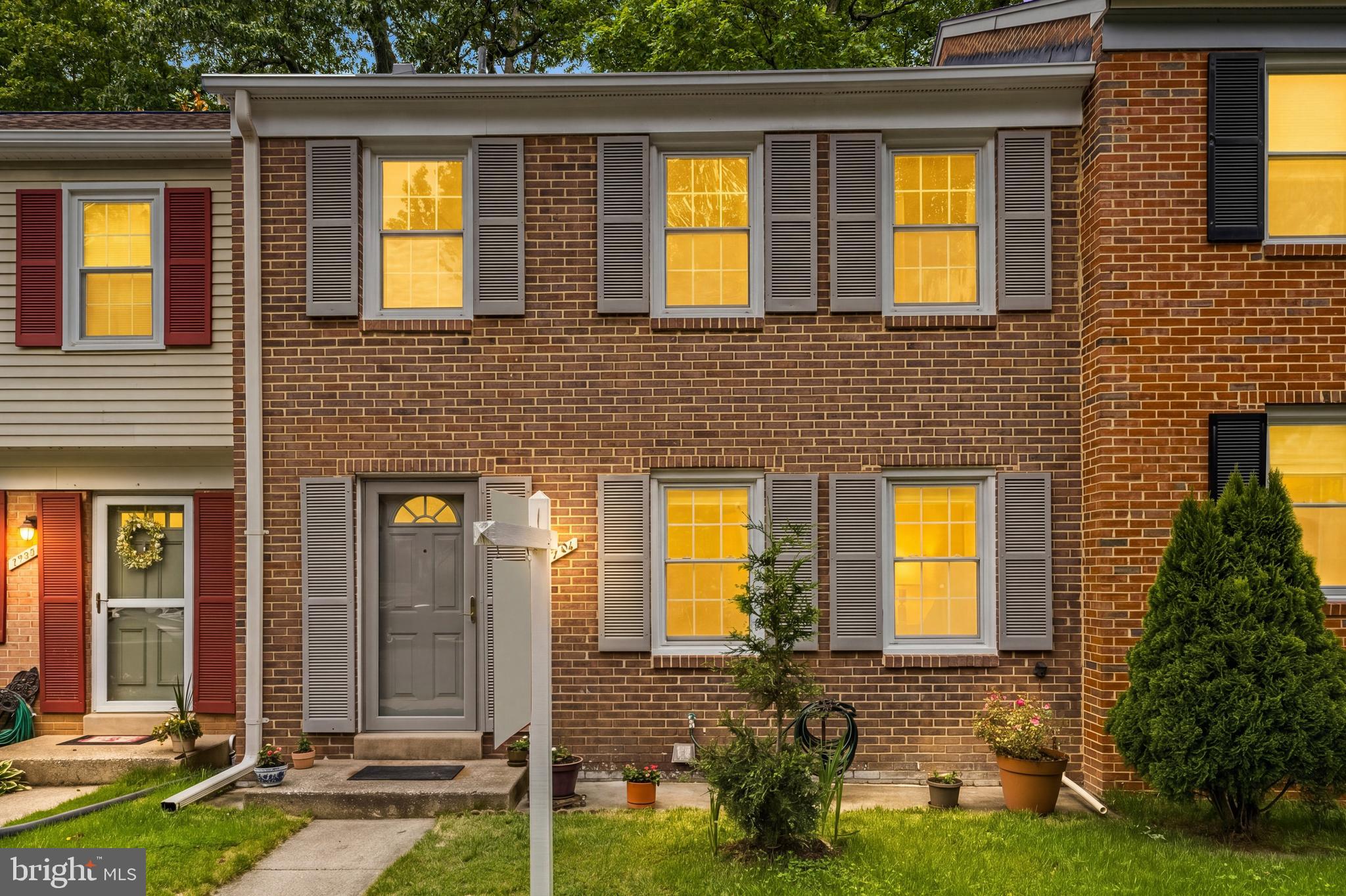 NEWINGTON STATION - Residential