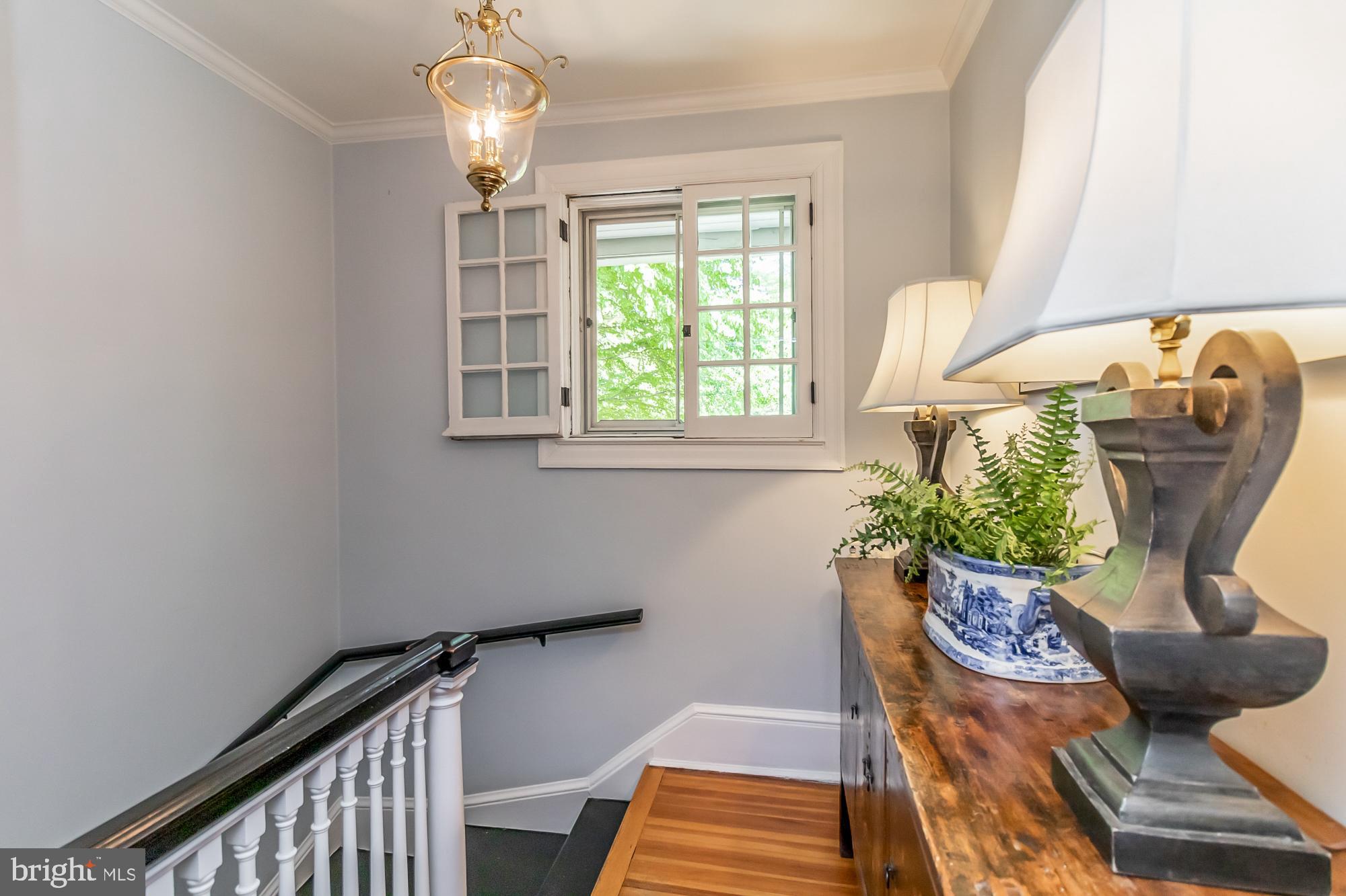 ROLAND PARK - Residential