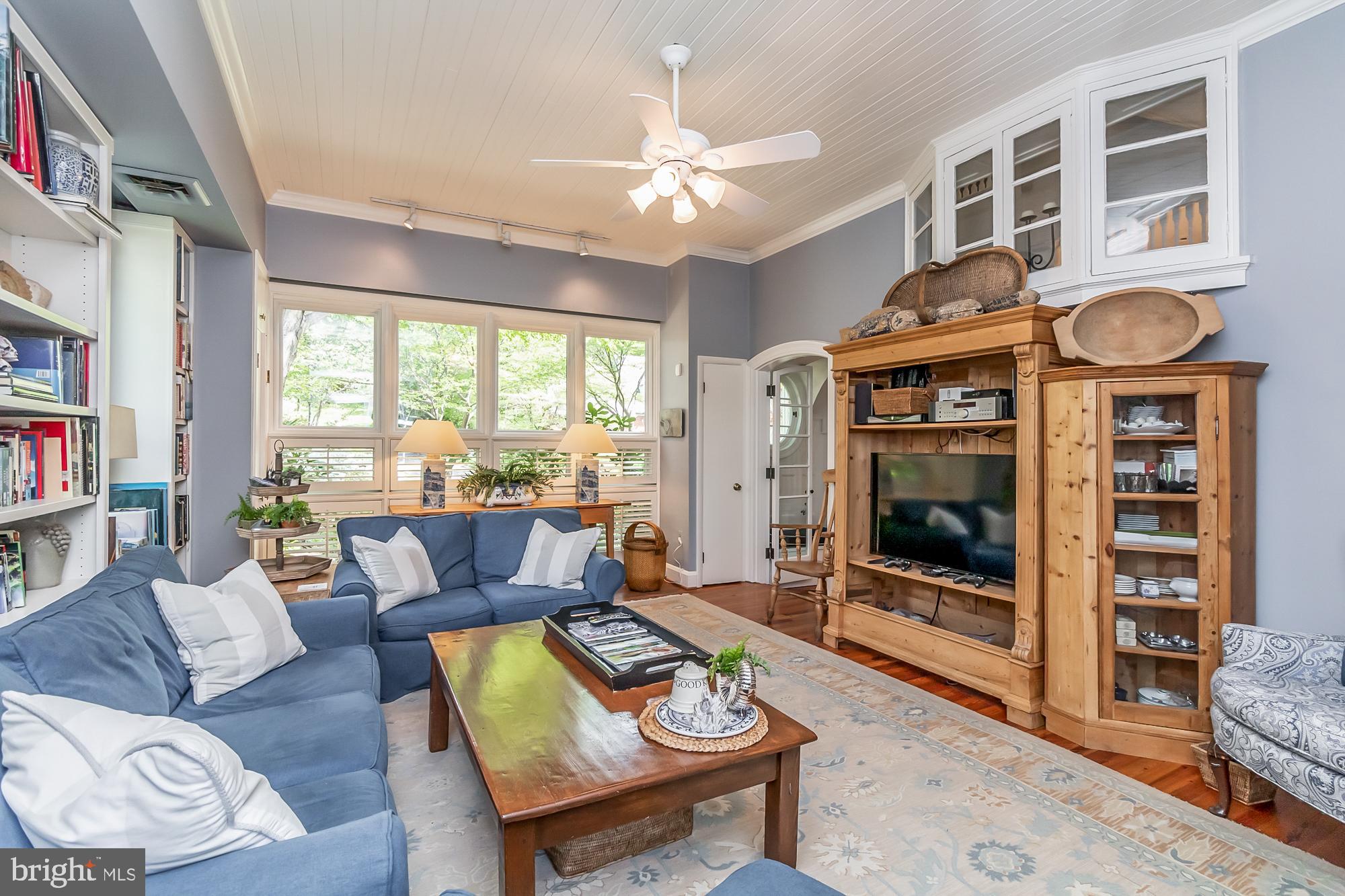 ROLAND PARK - Residential