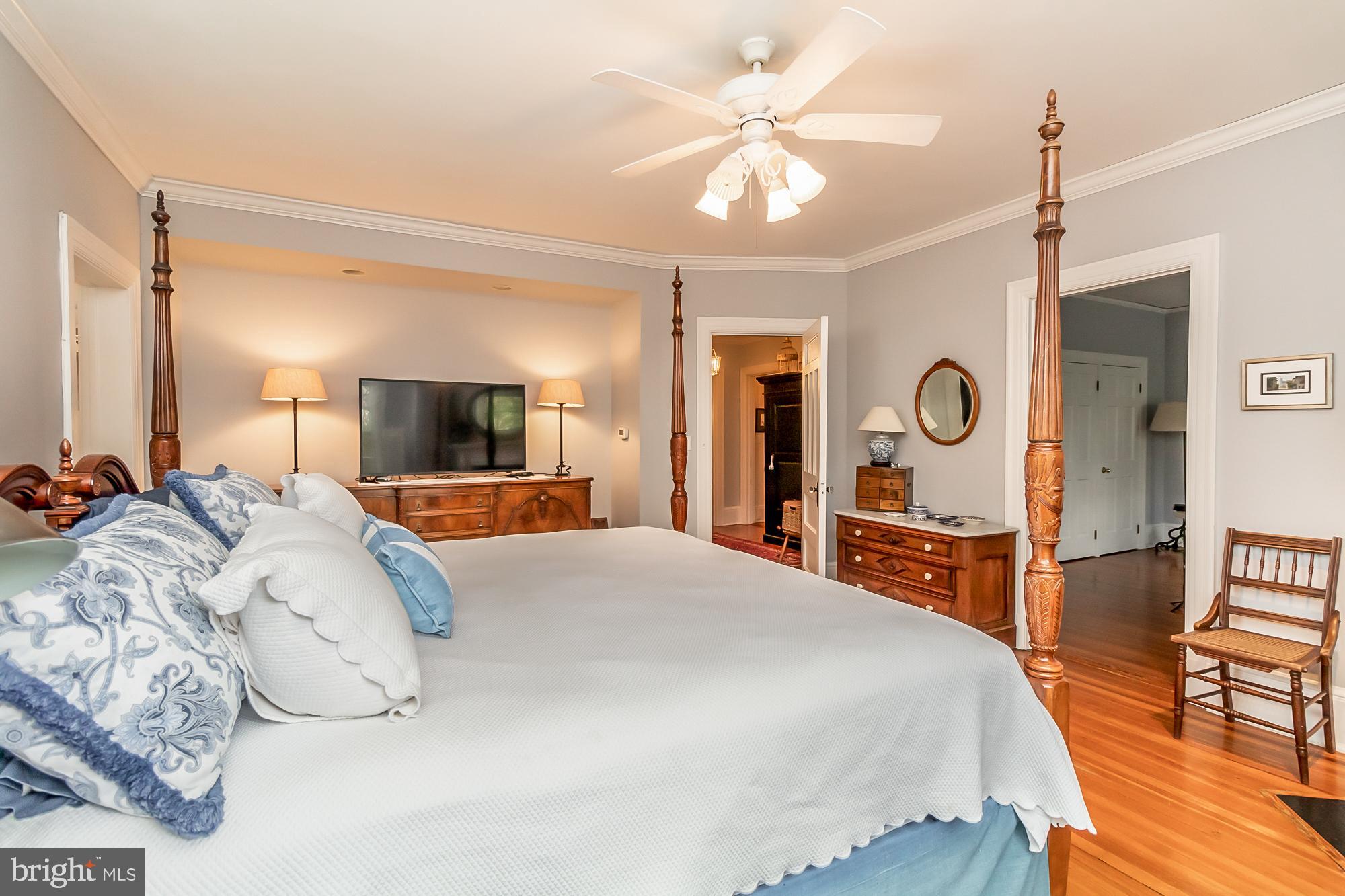 ROLAND PARK - Residential