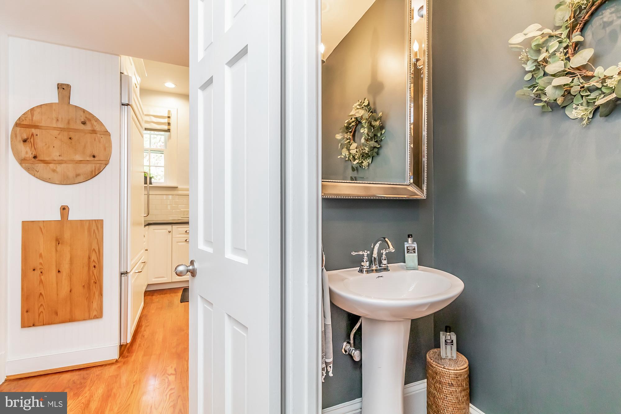 ROLAND PARK - Residential