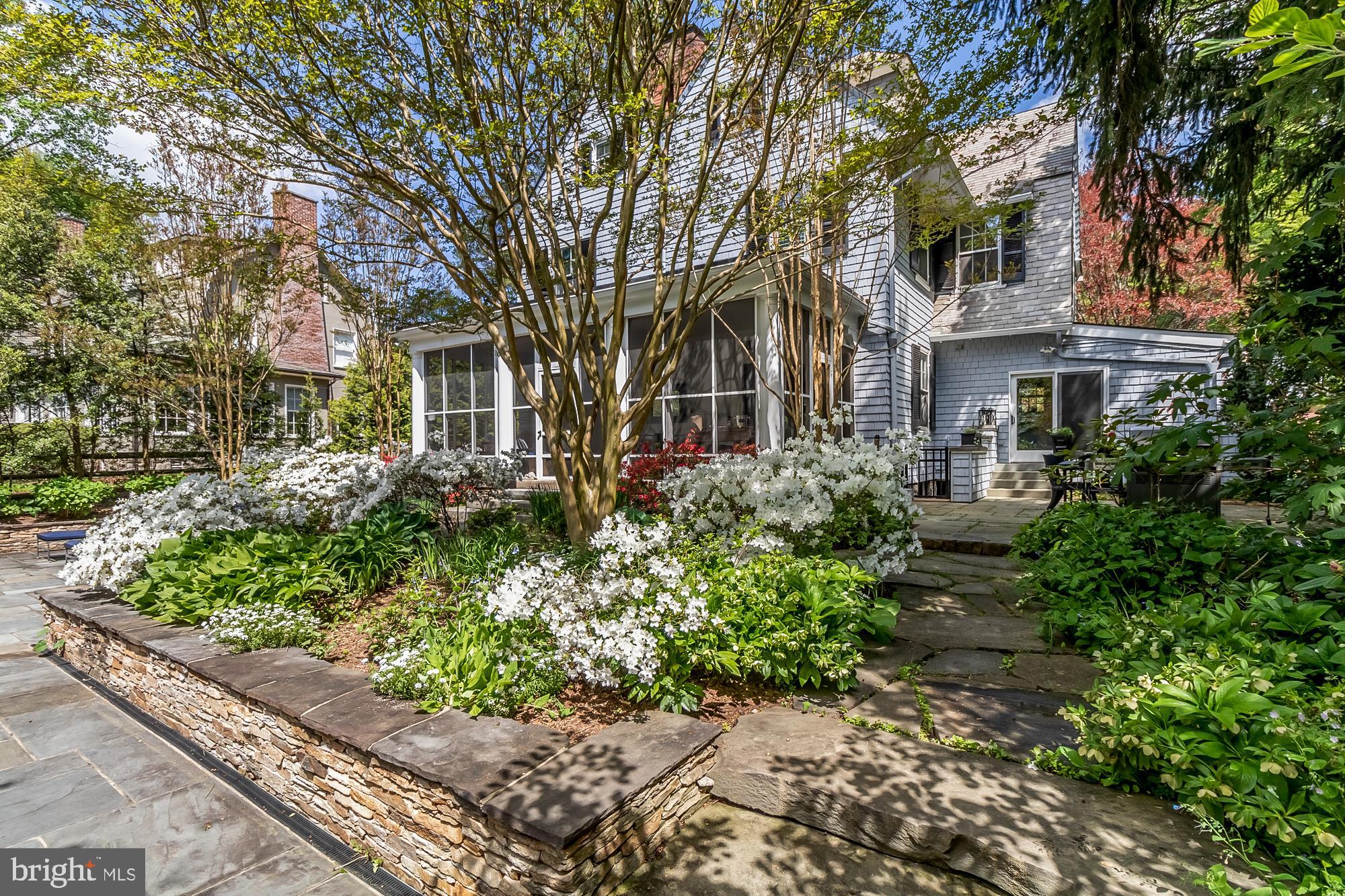 ROLAND PARK - Residential