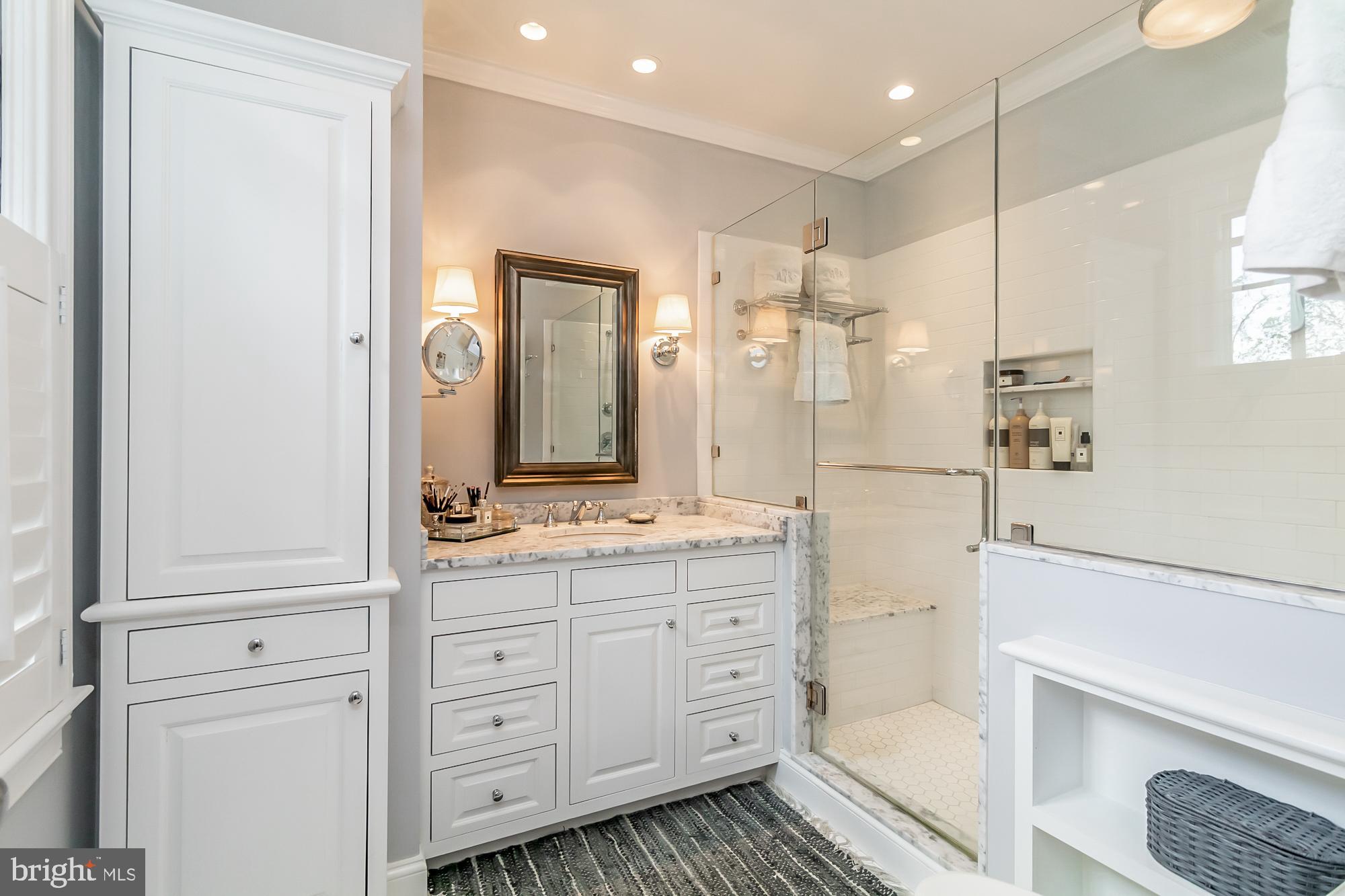 ROLAND PARK - Residential