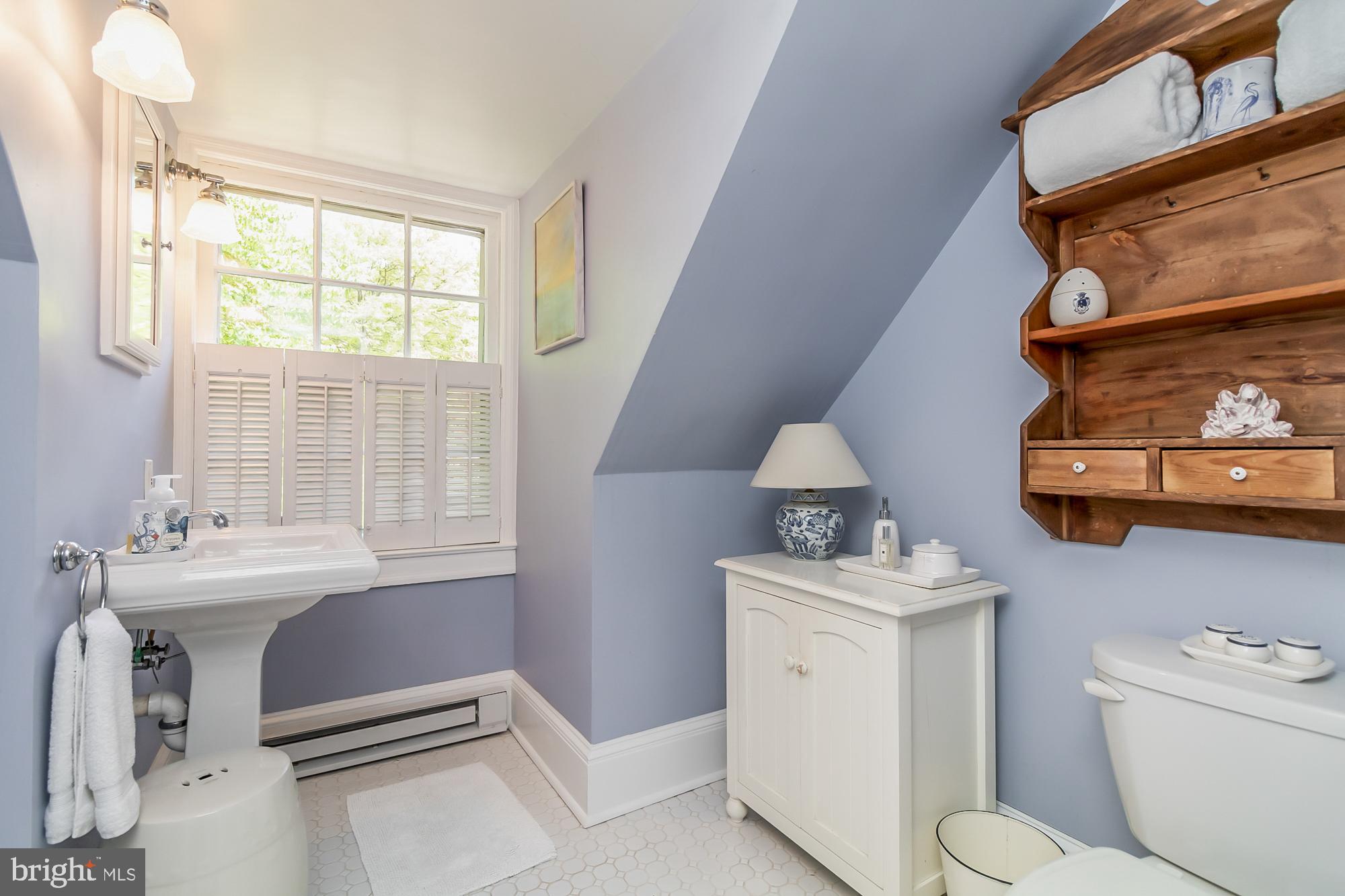 ROLAND PARK - Residential