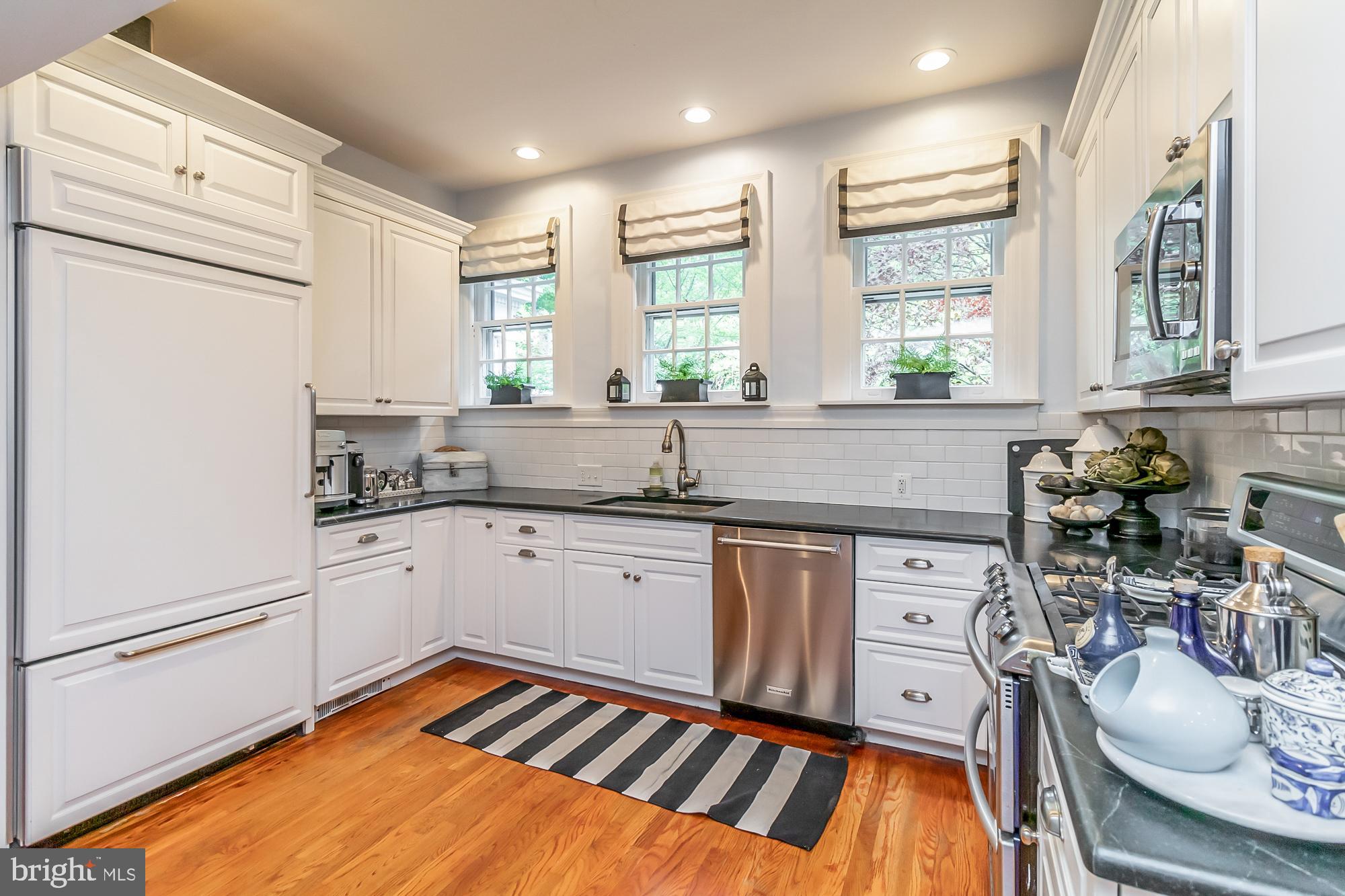 ROLAND PARK - Residential