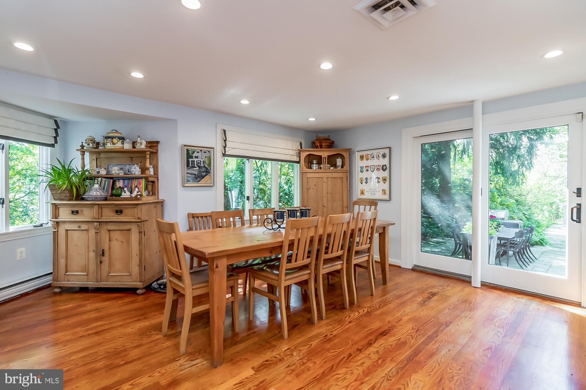 ROLAND PARK - Residential