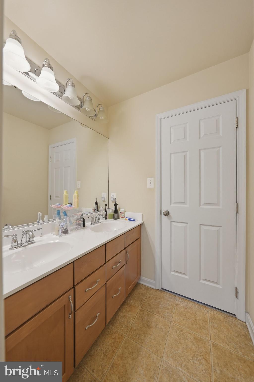 ELIZABETH HILLS PHASE 1 - Residential