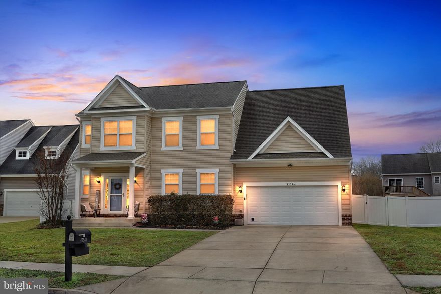 Awesome 4 br. 2.5 bath with lots of upgrades and unique features. Upgraded hardwood floors, granite countertops, stainless steel appliances, cabinets, alarm system, sprinkler system and fenced in backyard. Enjoy this single owner home in a popular neighborhood minutes from NAS PAX RIVER. Home has been immaculately kept and ready for a buyer.