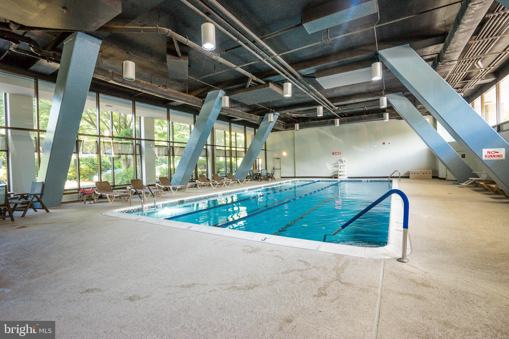 LAKESIDE PLAZA - Residential Lease