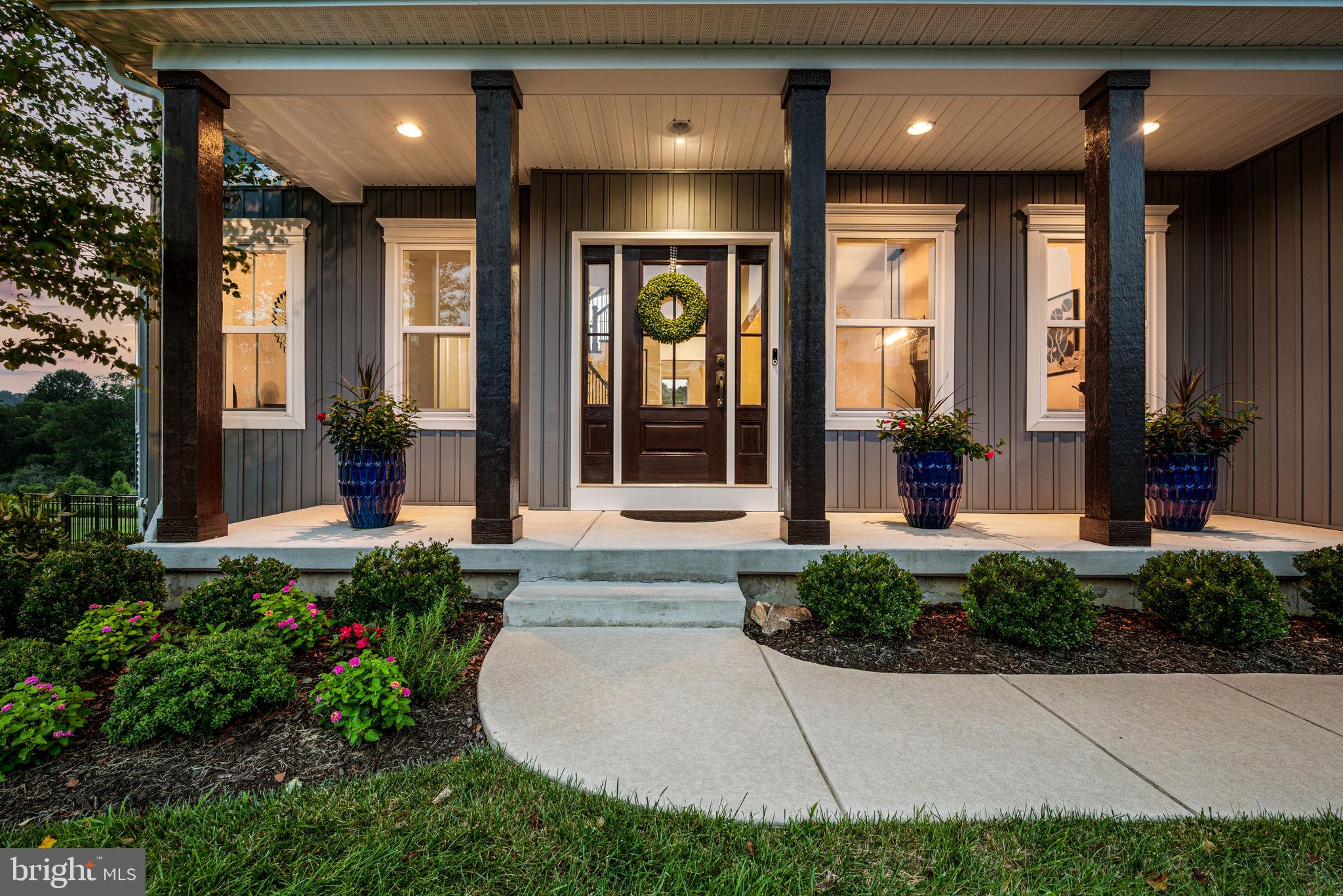 113 PARKVIEW WAY
