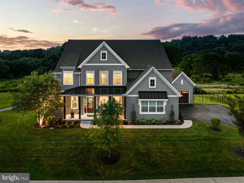 Photo of 113 Parkview Way, NEWTOWN SQUARE, PA 19073 (MLS # PADE2120620)