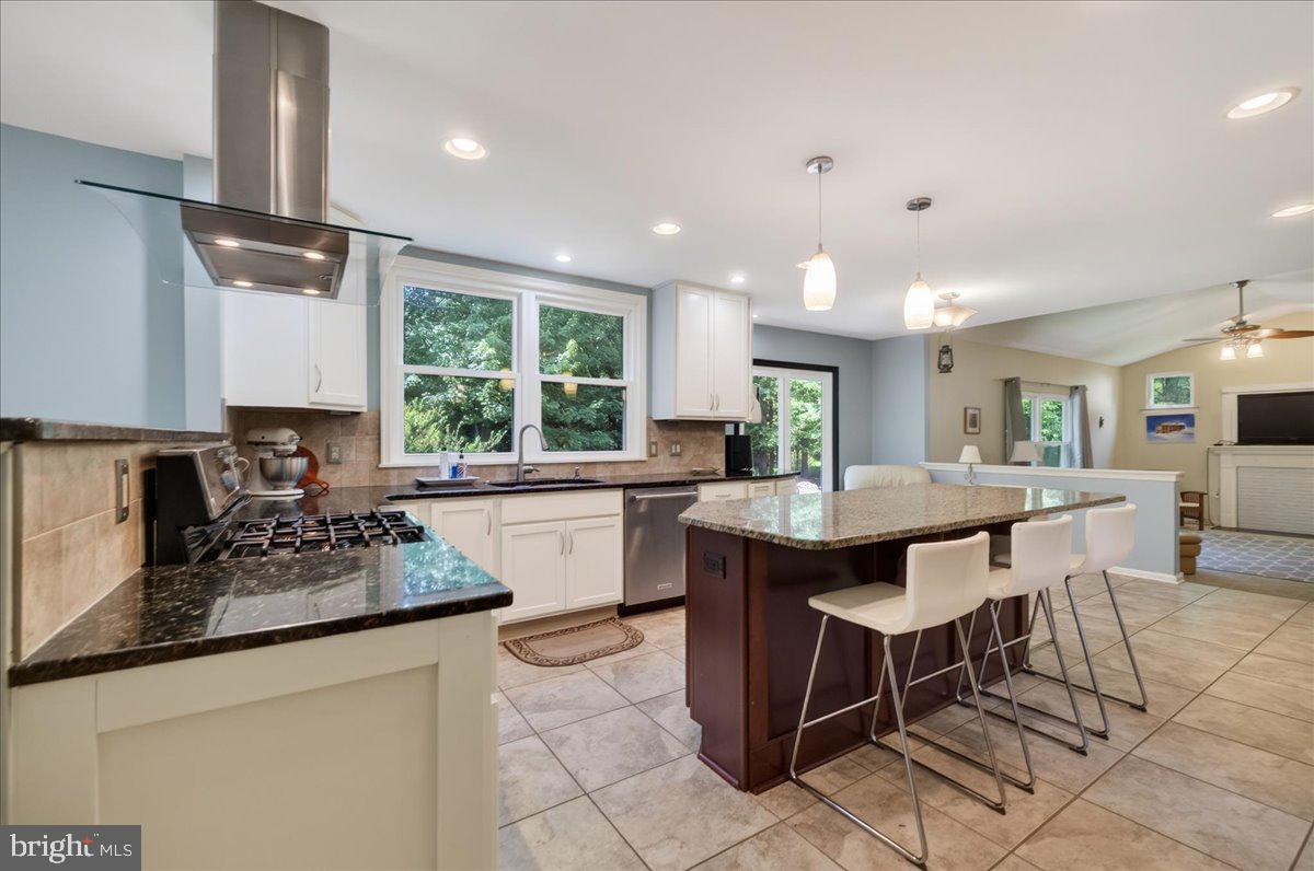 307 FRAZER DRIVE
