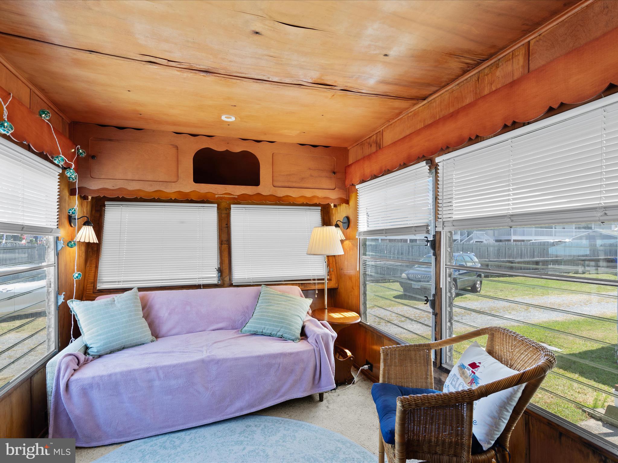 39046 BRINY LANE 7275