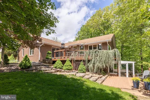 1134 Lakeview Drive, Cross Junction, VA 22625 - MLS#: VAFV2033462