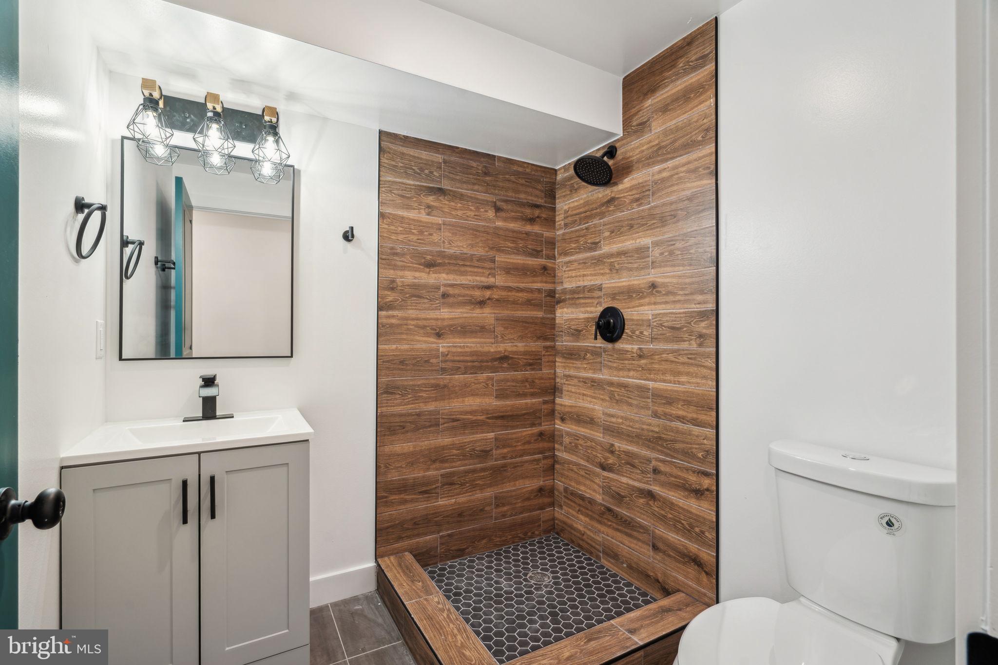 MANTUA - Residential Lease